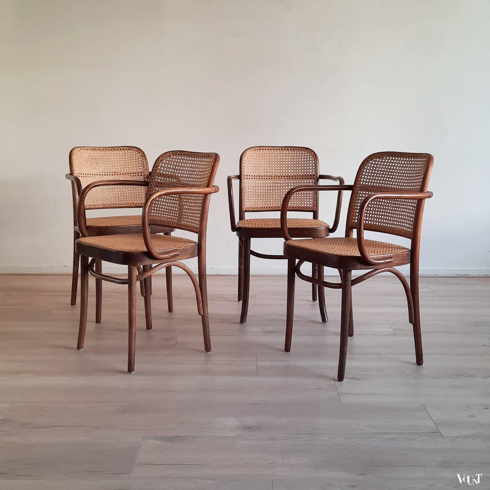 Set van 4 Praag of 811 stoelen, FMG, jaren '60