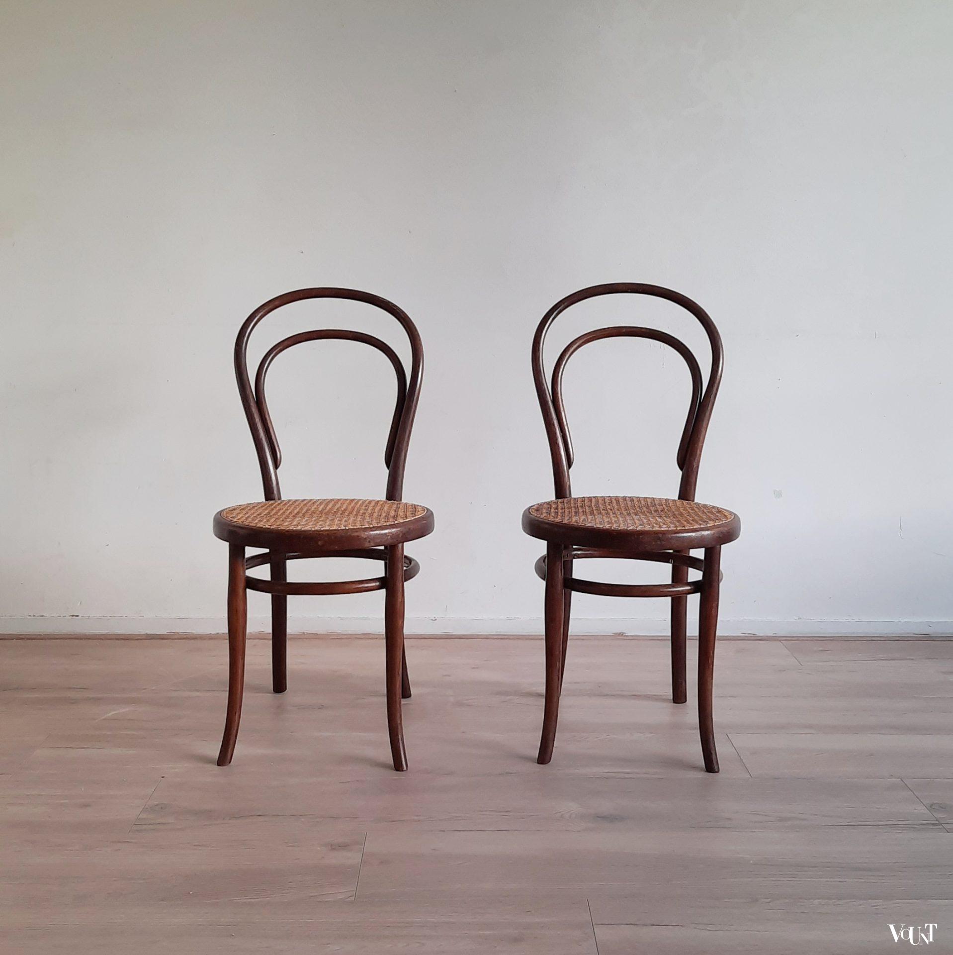 Set van 2 originele Thonet stoelen nr. 14, ca. 1910