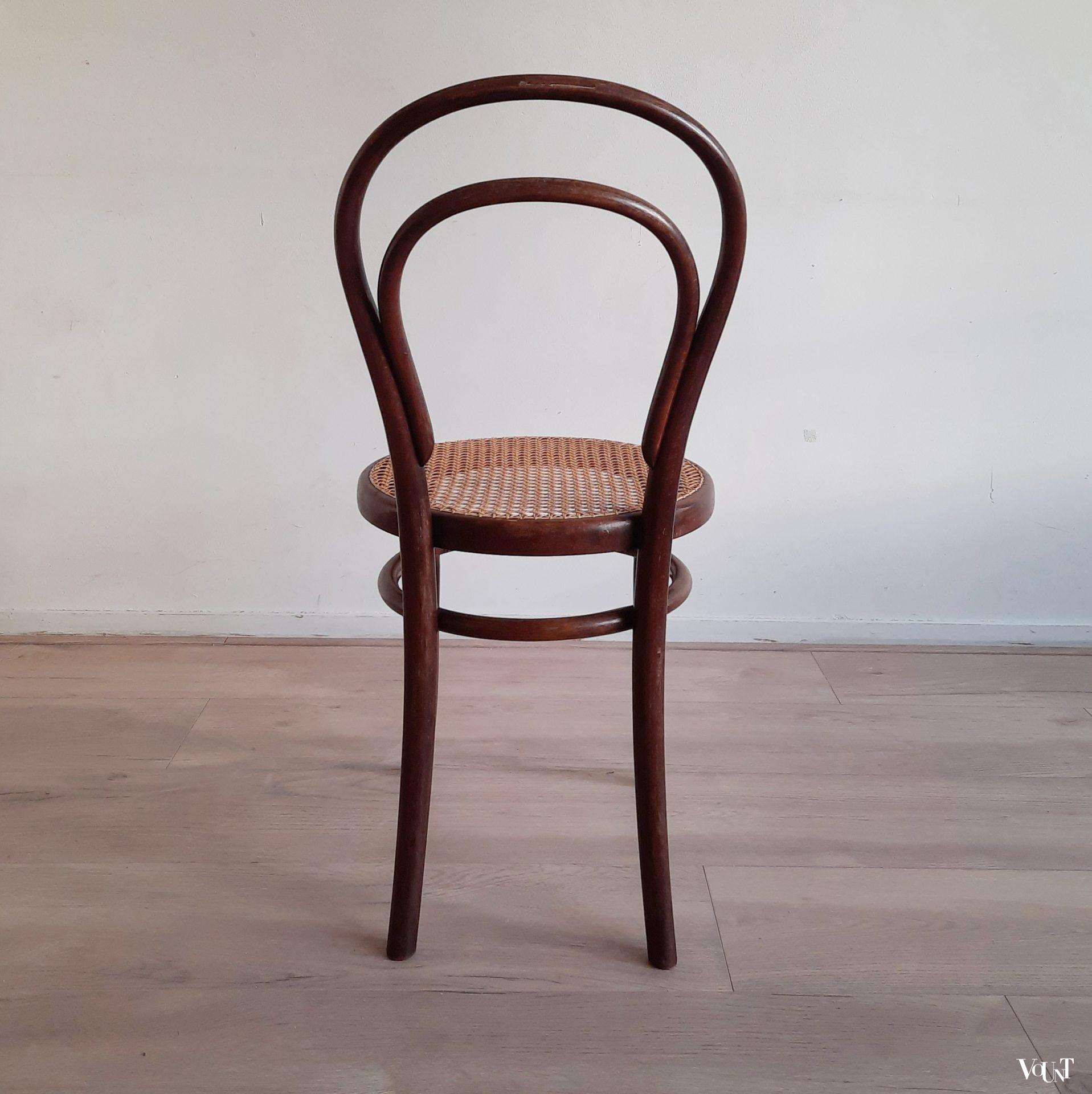 Set van 2 originele Thonet stoelen nr. 14, ca. 1910