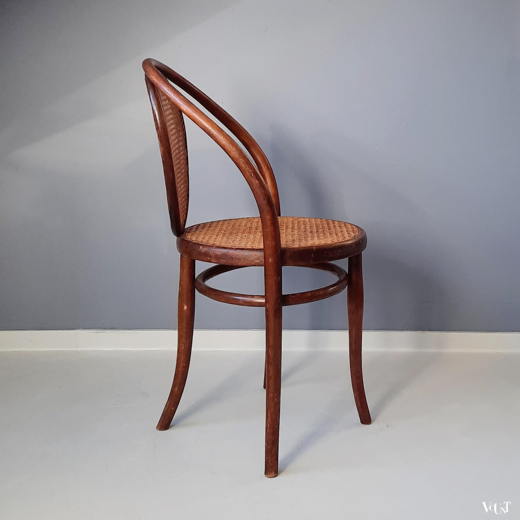 Thonet stoeltje met rotan zitting en rugleuning, rond 1900