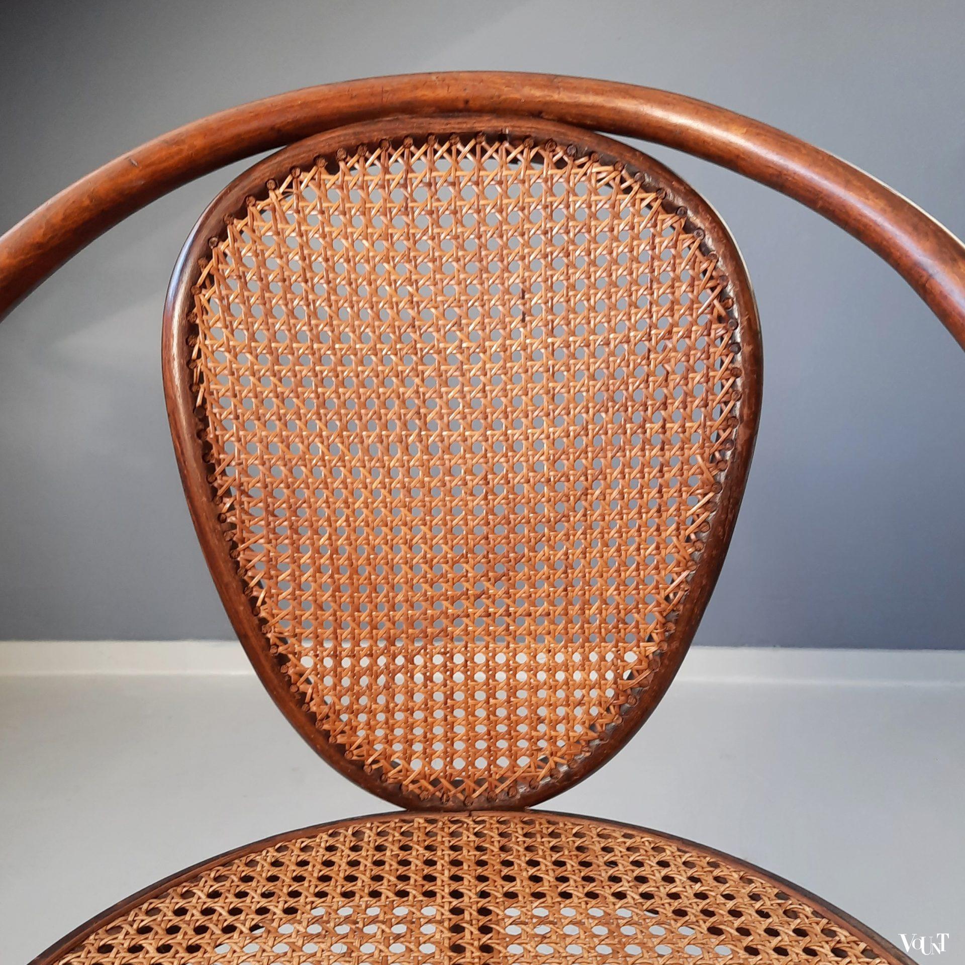 Thonet stoeltje met rotan zitting en rugleuning, rond 1900