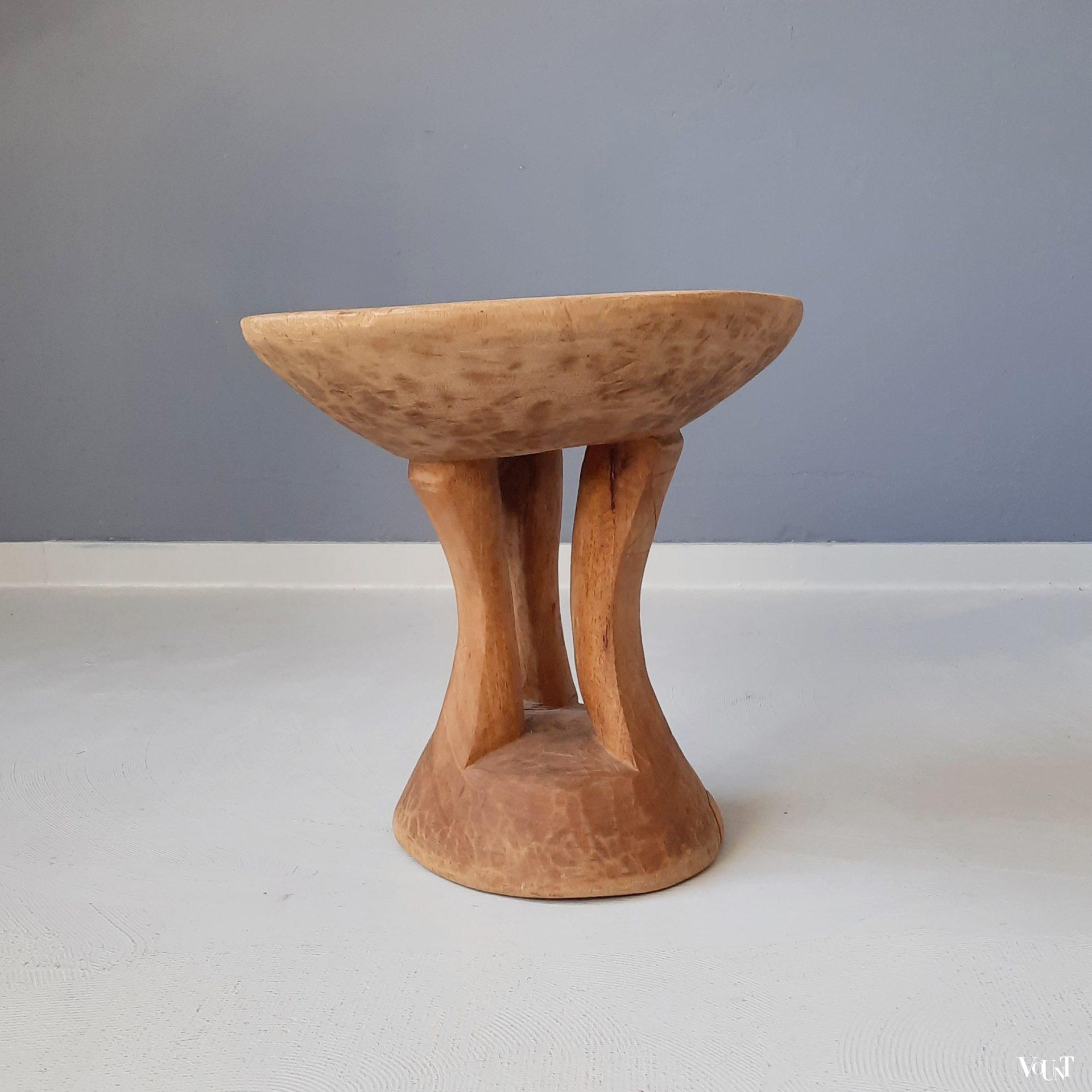 Afrikaanse houten kruk, 2e helft 20e eeuw