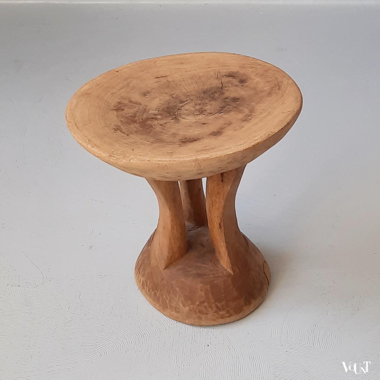 Afrikaanse houten kruk, 2e helft 20e eeuw