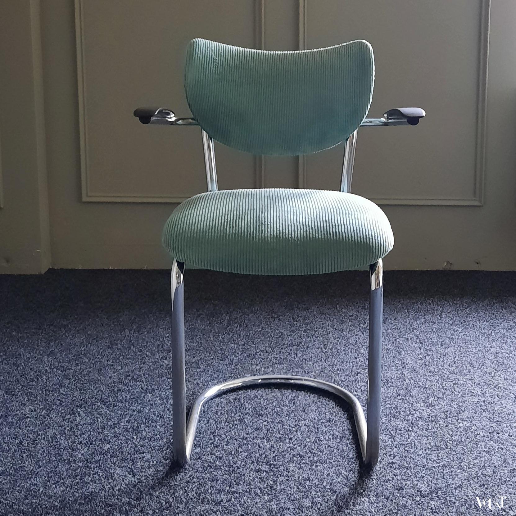 Set van 2 stoelen 3011 van Gebr. De Wit (Schiedam), jaren '60