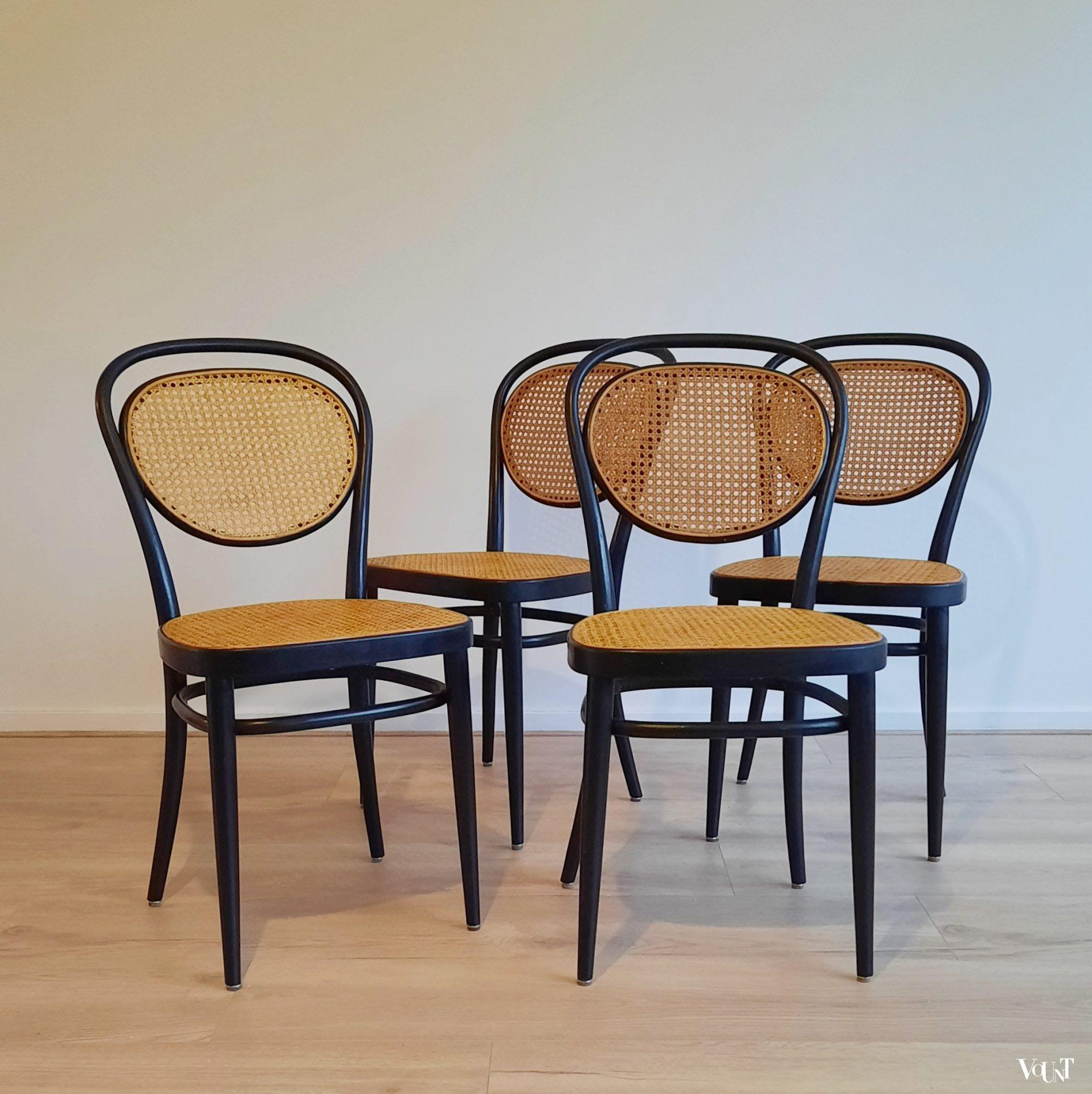 Set van 4 stoelen nr. 215 R, Thonet, jaren '70