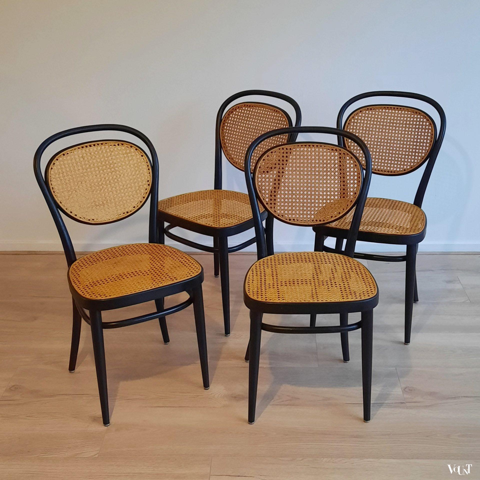 Set van 4 stoelen nr. 215 R, Thonet, jaren '70