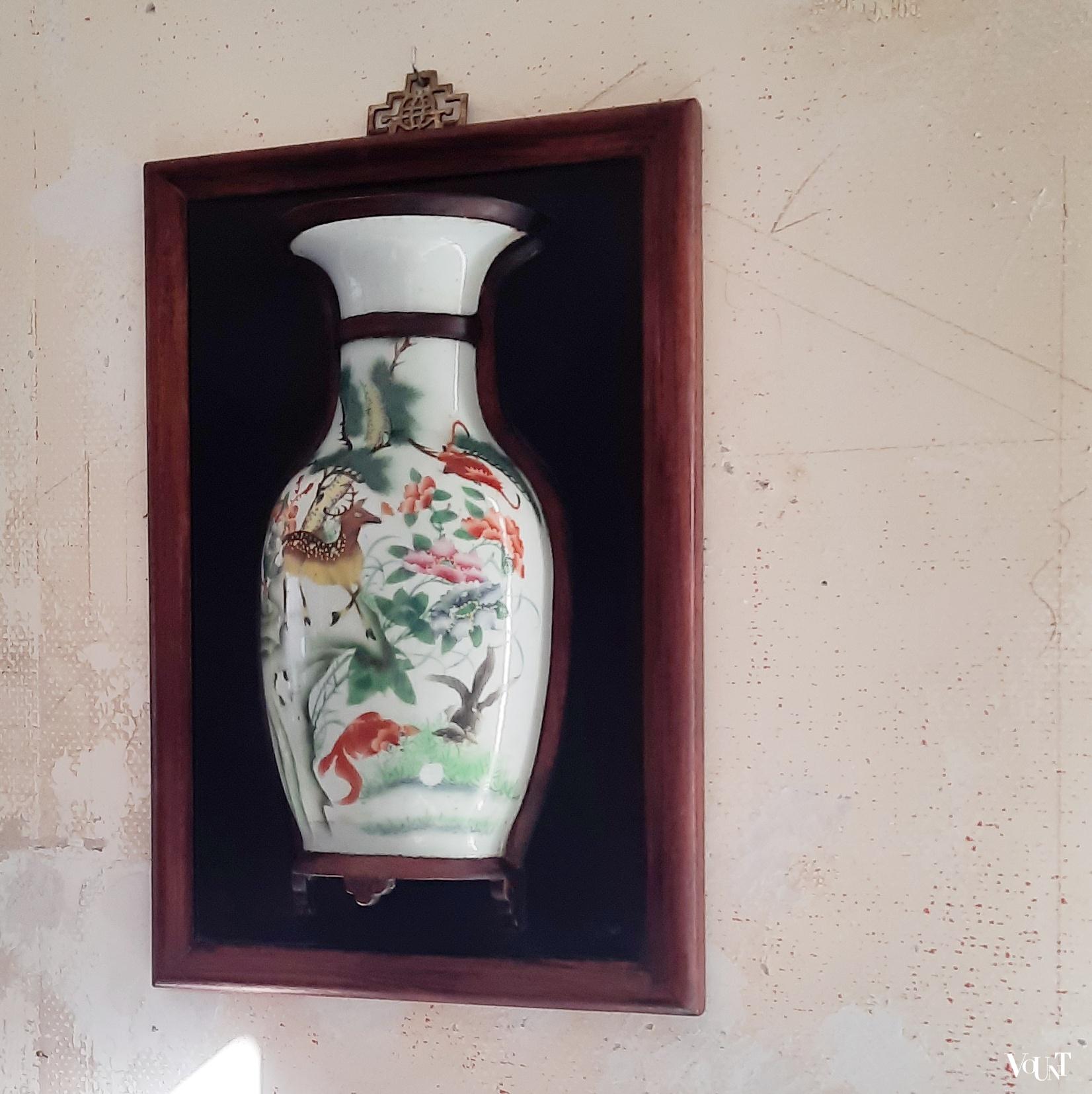 Mid-century Chinese muurvaas op paneel