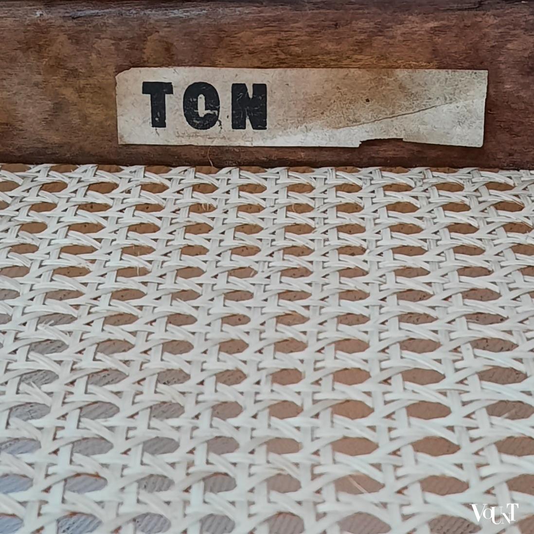 Bruine Praag of 811 stoel, TON, jaren '50/'60