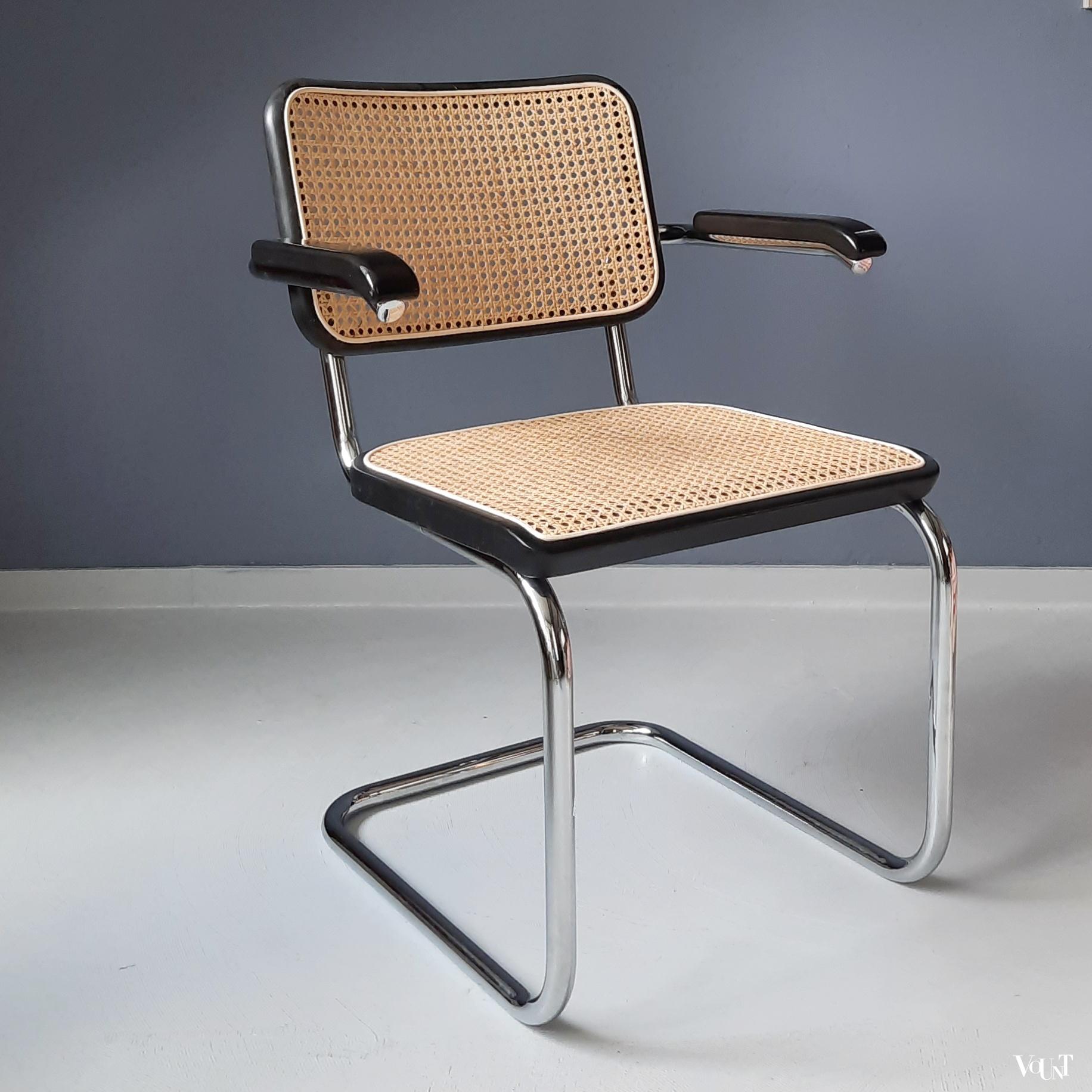 4 of 8 zwarte S64 stoelen, Marcel Breuer voor Thonet, jaren '90