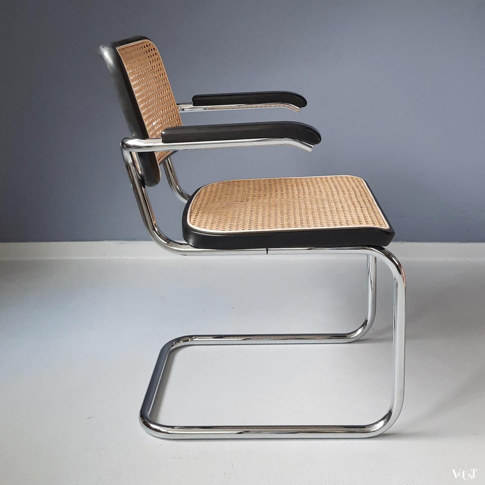 4 of 8 zwarte S64 stoelen, Marcel Breuer voor Thonet, jaren '90