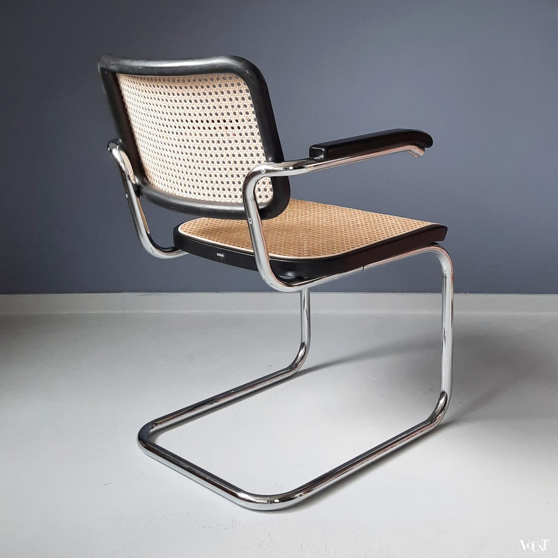 4 of 8 zwarte S64 stoelen, Marcel Breuer voor Thonet, jaren '90
