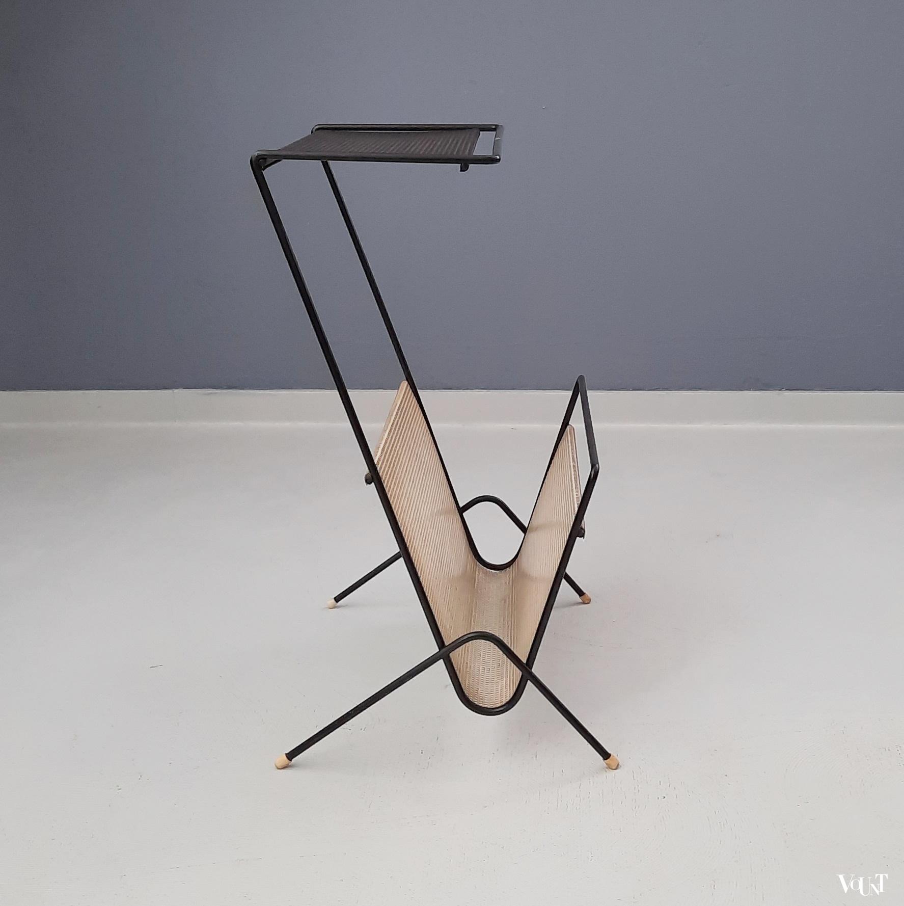 Lectuurrek / tafeltje geperforeerd metaal, Pilastro, jaren '50/'60