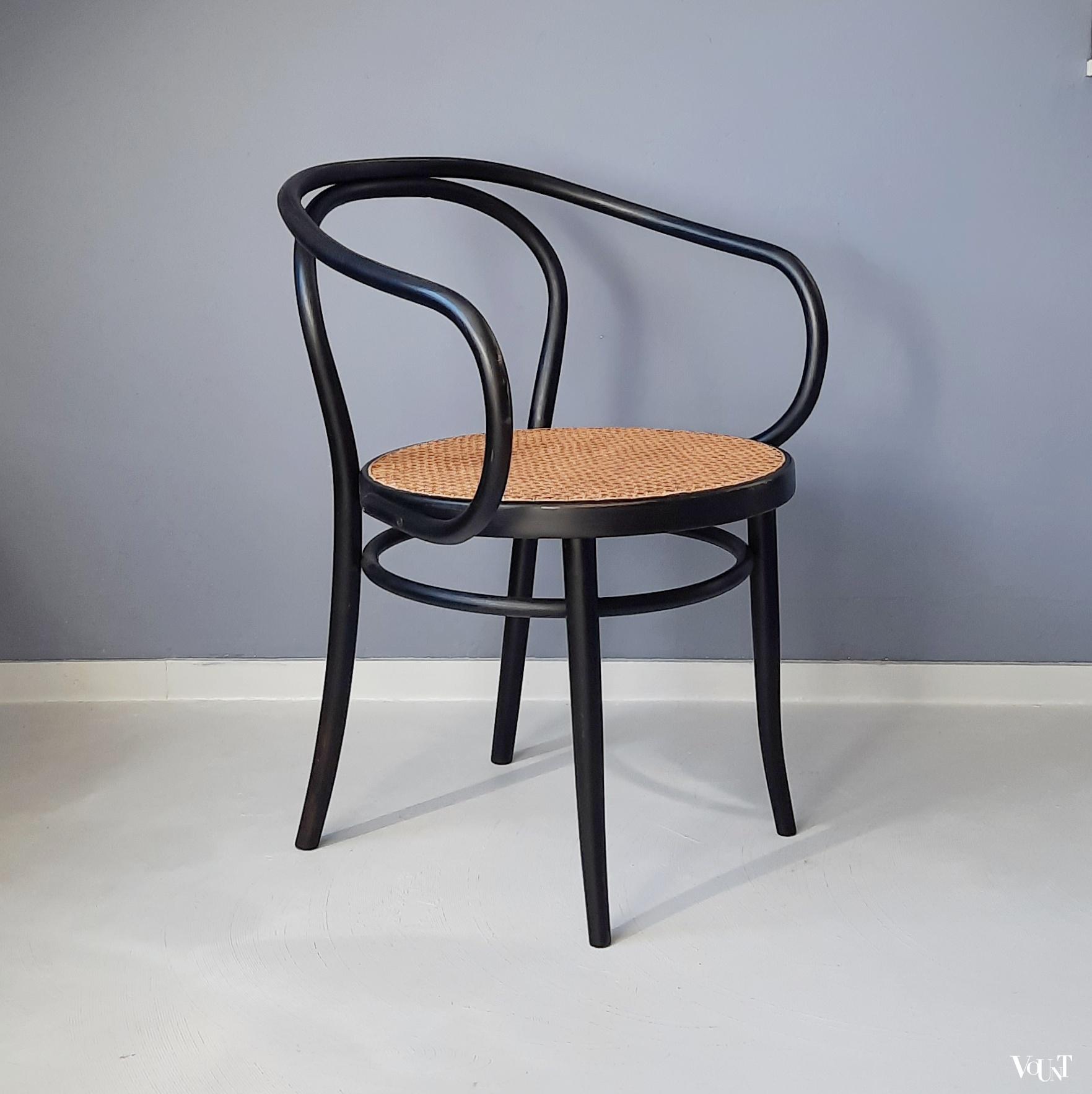 Zwarte 209 stoel, Ligna Drevounia, jaren '60/'70