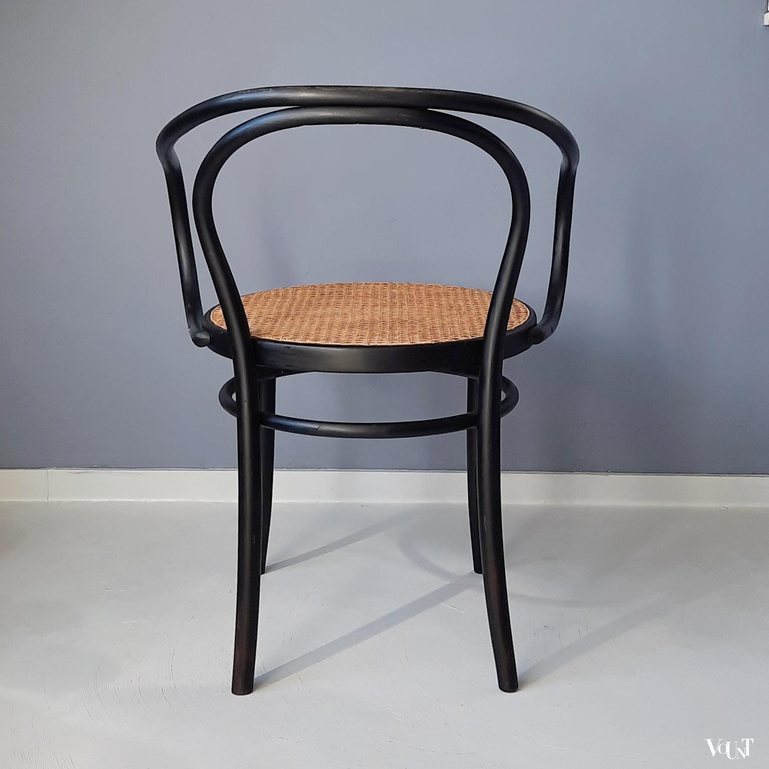 Zwarte 209 stoel, Ligna Drevounia, jaren '60/'70