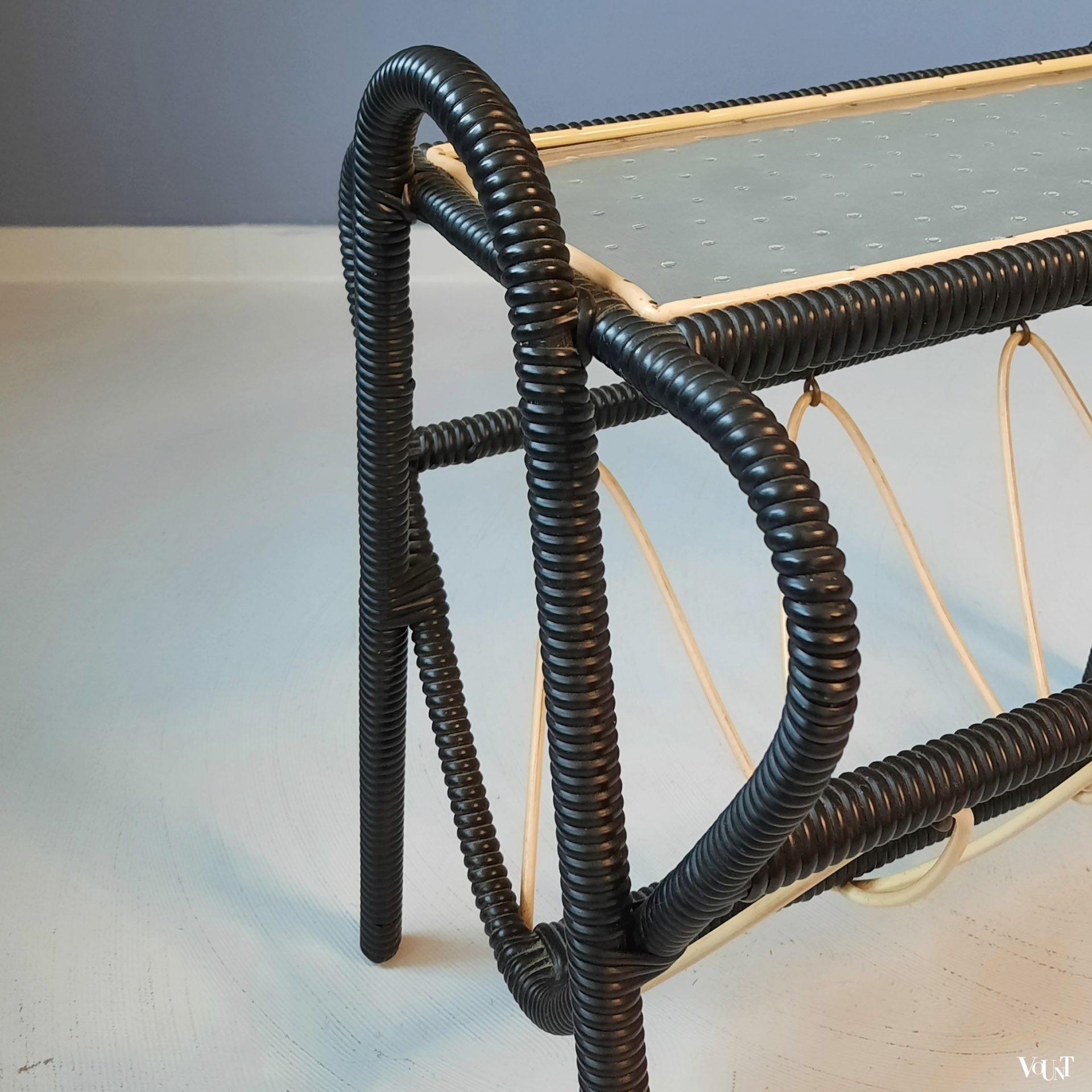 Tijdschriftenhouder / tafeltje scoubidou, jaren '50