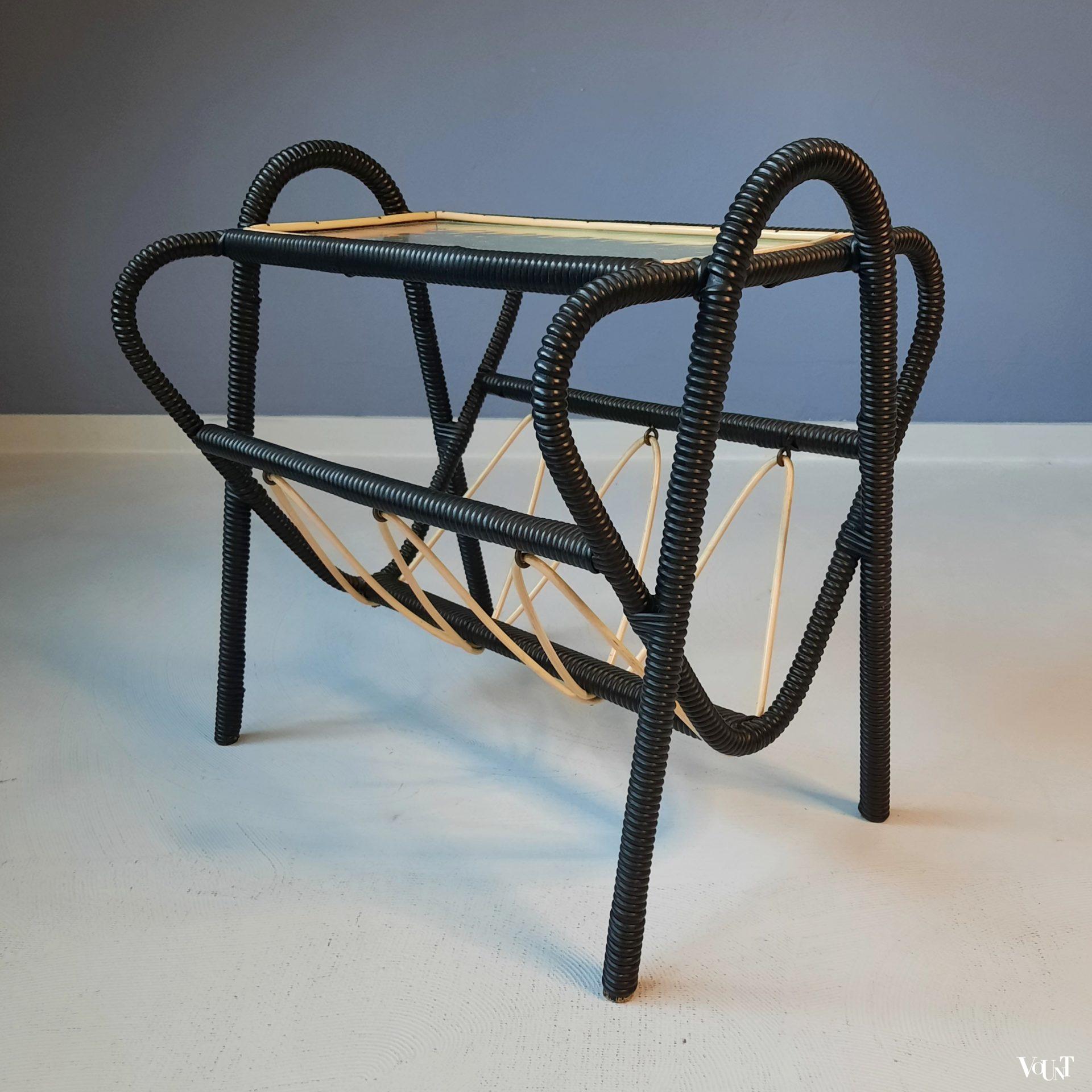 Tijdschriftenhouder / tafeltje scoubidou, jaren '50