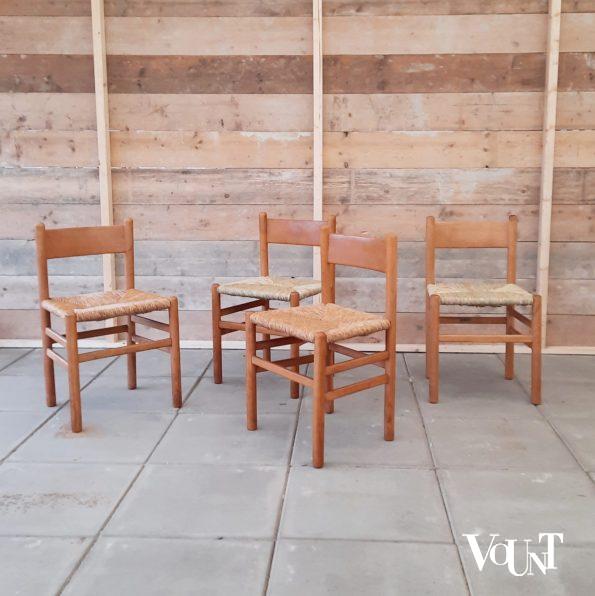 Set van 4 eettafelstoelen met biezen zitting, J.W. van Heuvel voor Ad Vorm, jaren '60