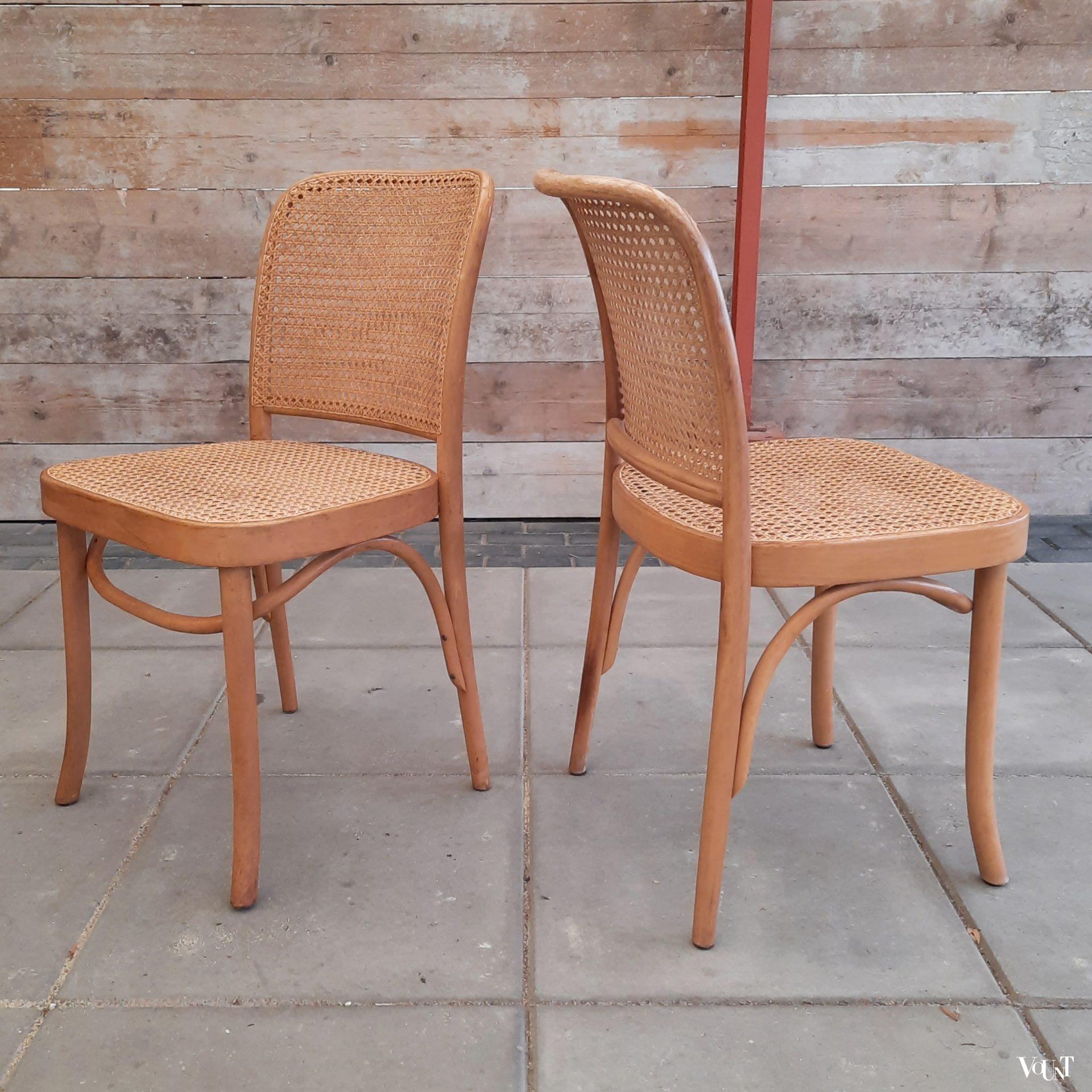 Set van 4 Praag of 811 stoelen, FMG, '70/'80