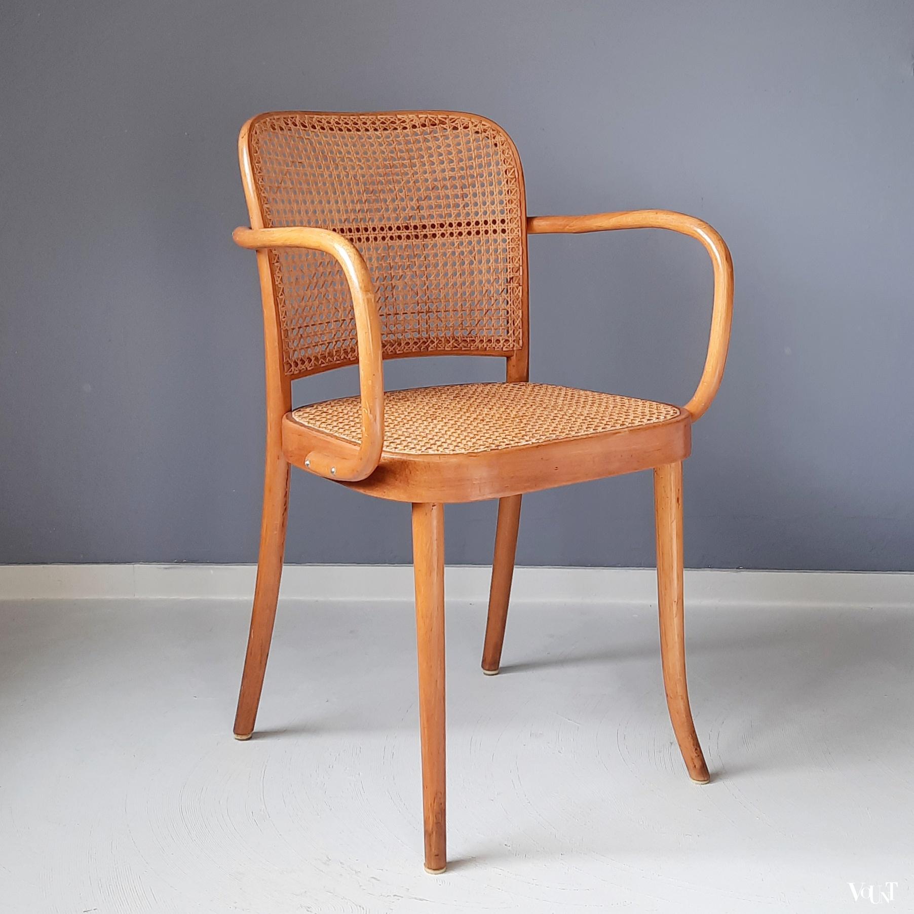 Set van 2 Praag of 811 stoelen, Josef Hoffmann voor Thonet/Ligna, jaren '50