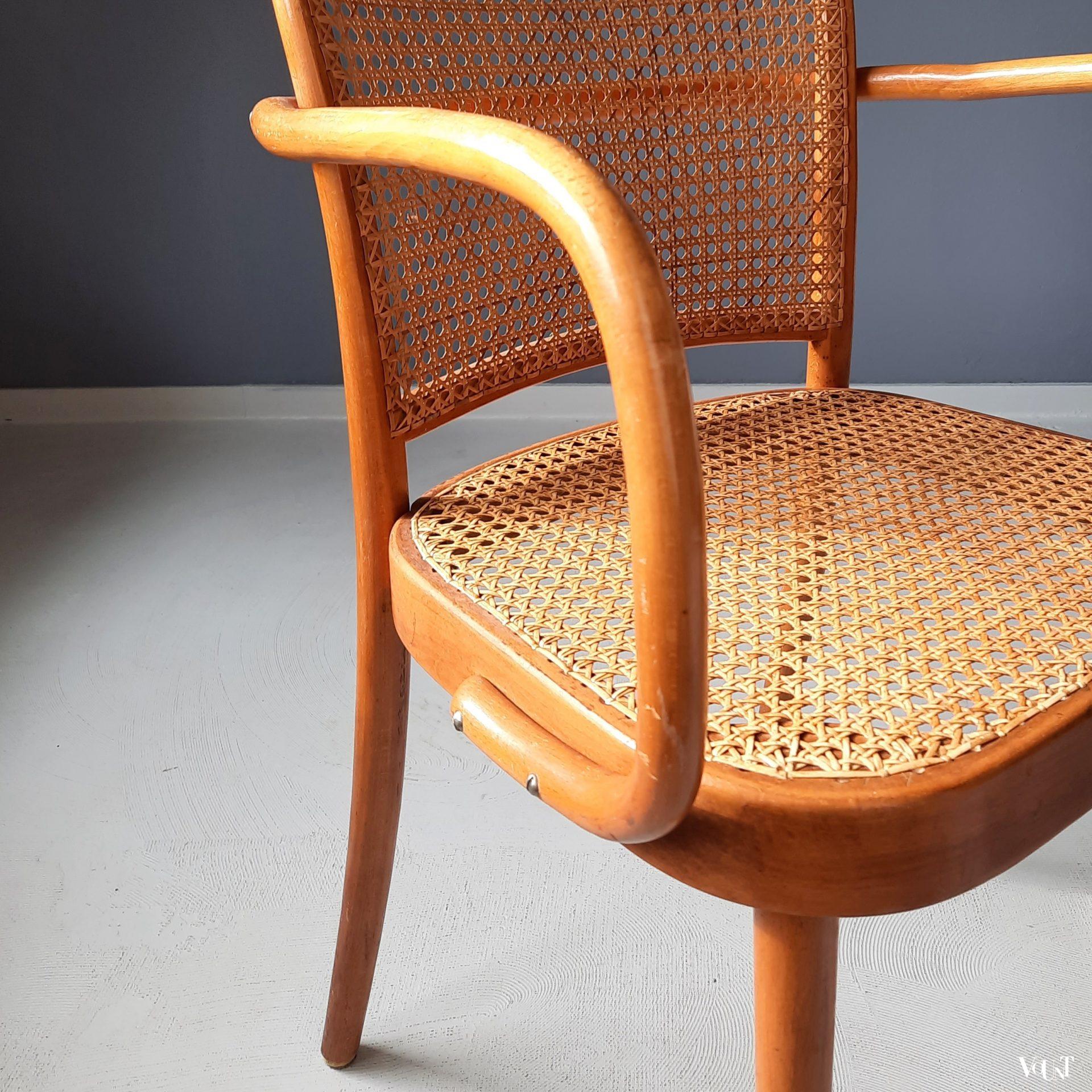 Set van 2 Praag of 811 stoelen, Josef Hoffmann voor Thonet/Ligna, jaren '50