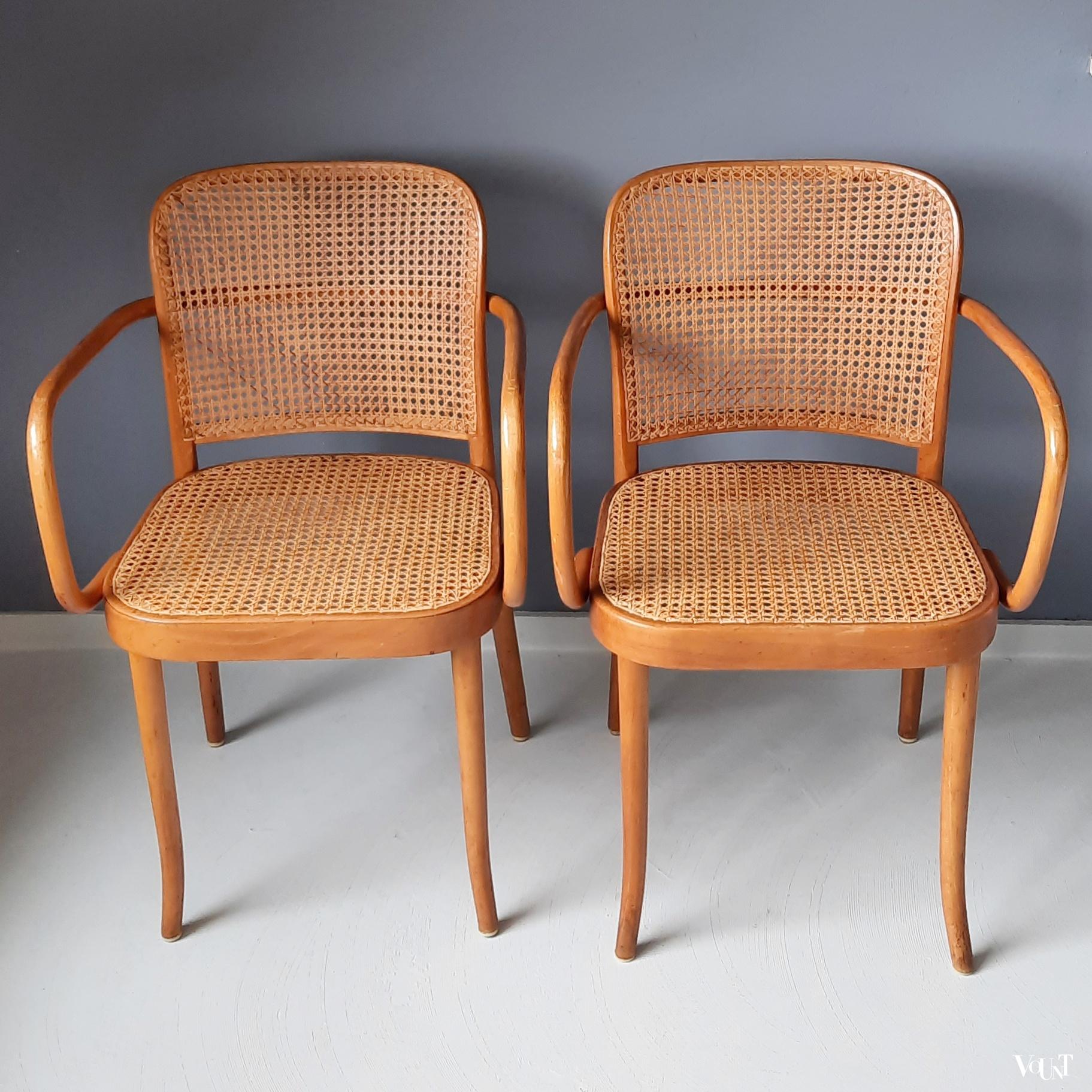 Set van 2 Praag of 811 stoelen, Josef Hoffmann voor Thonet/Ligna, jaren '50