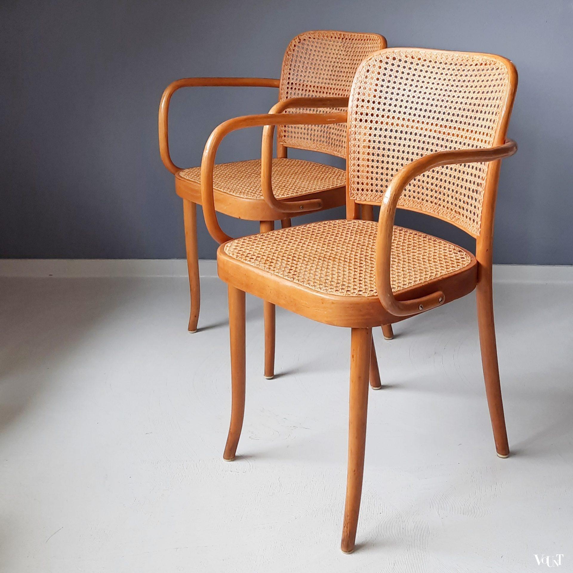Set van 2 Praag of 811 stoelen, Josef Hoffmann voor Thonet/Ligna, jaren '50