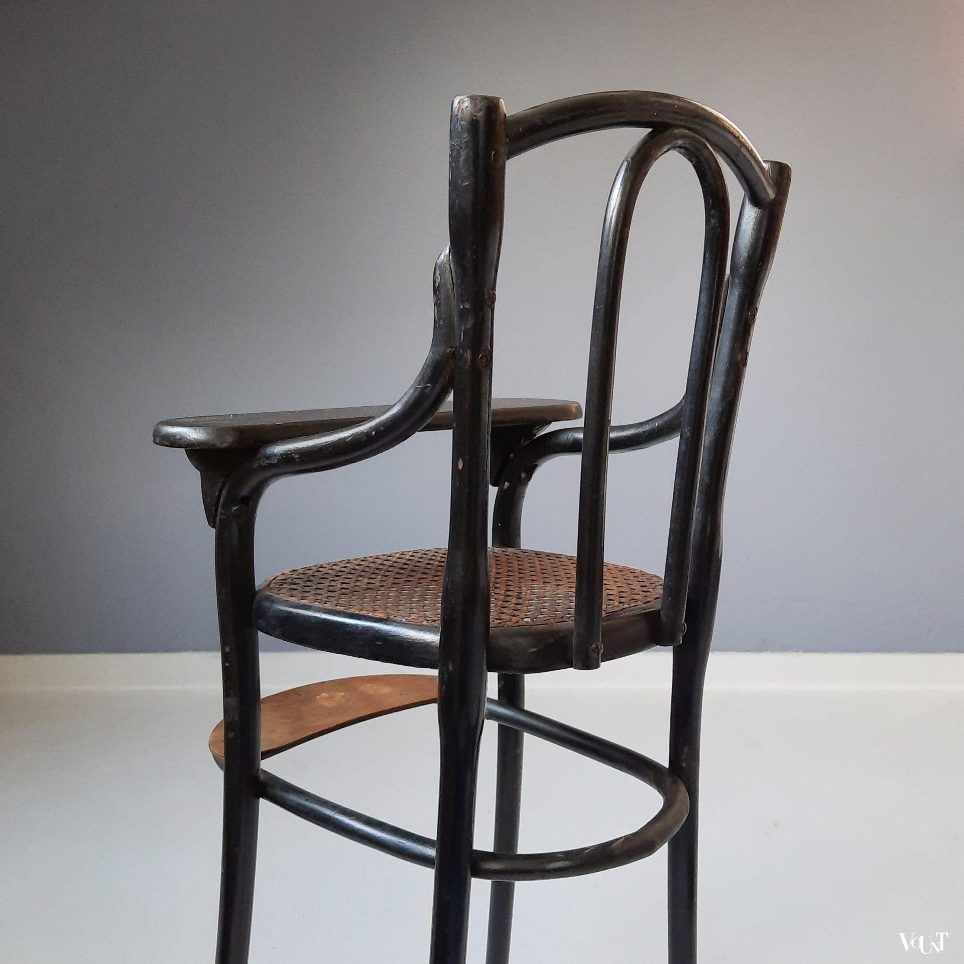 Antieke poppenstoel / Speisesessel nr. 2, Thonet, rond 1900