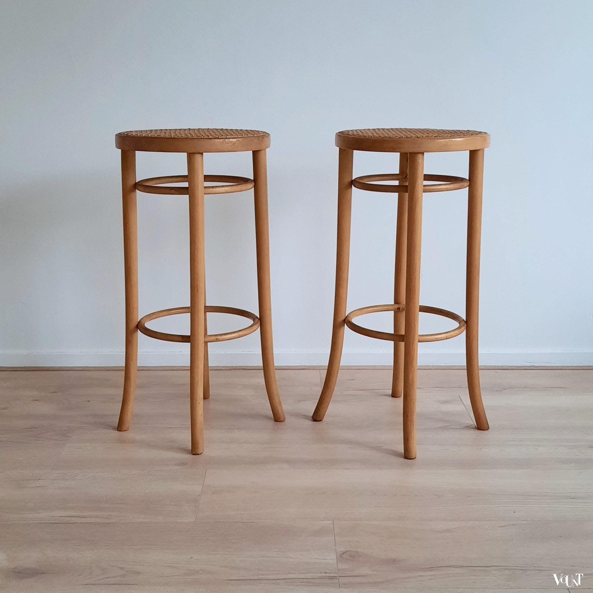Set van 2 bentwood barkrukken met rotan zitting, jaren '60