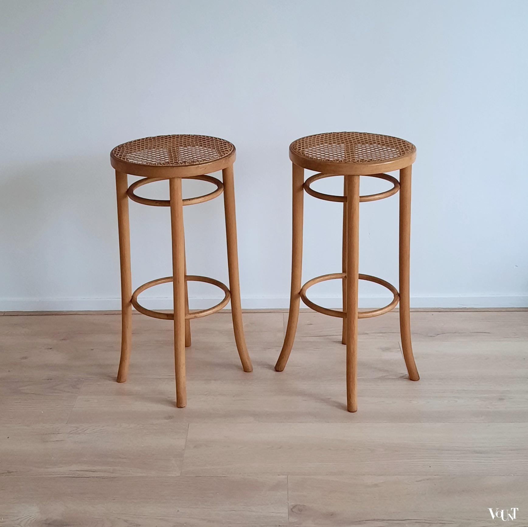 Set van 2 bentwood barkrukken met rotan zitting, jaren '60