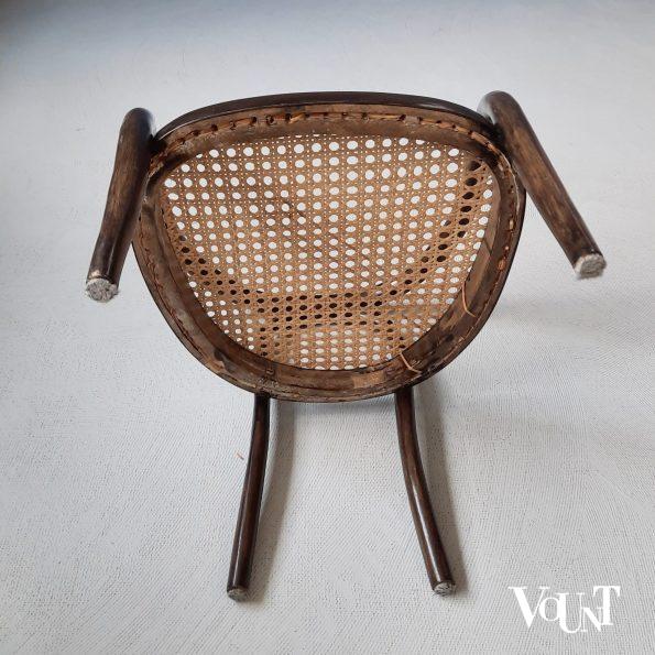 Bentwood kinderstoeltje met rotan zitting, 1e helft 20e eeuw