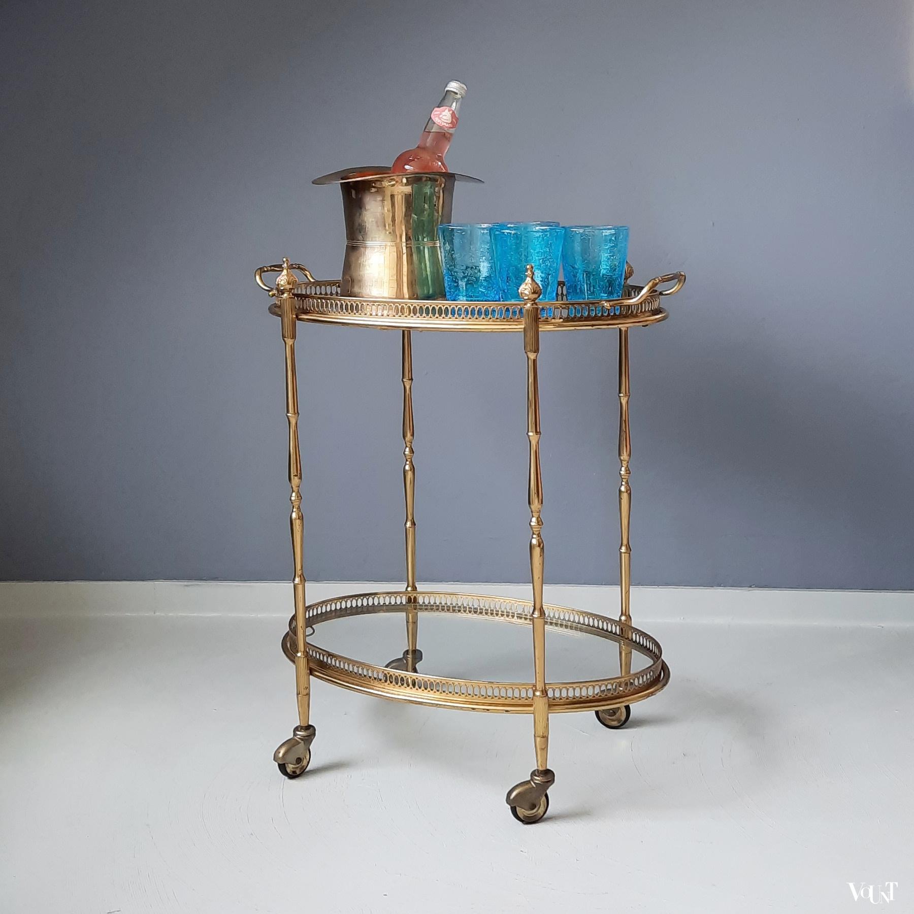 Ovale messing trolley / bar cart met glasplaten, jaren '60