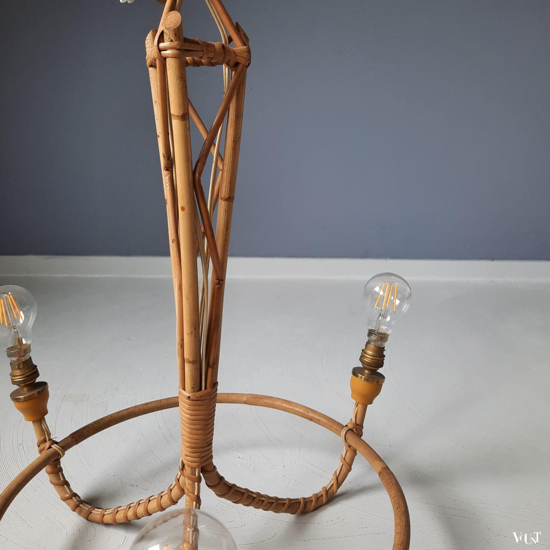 Franse rotan hanglamp met 3 kapjes, jaren '50