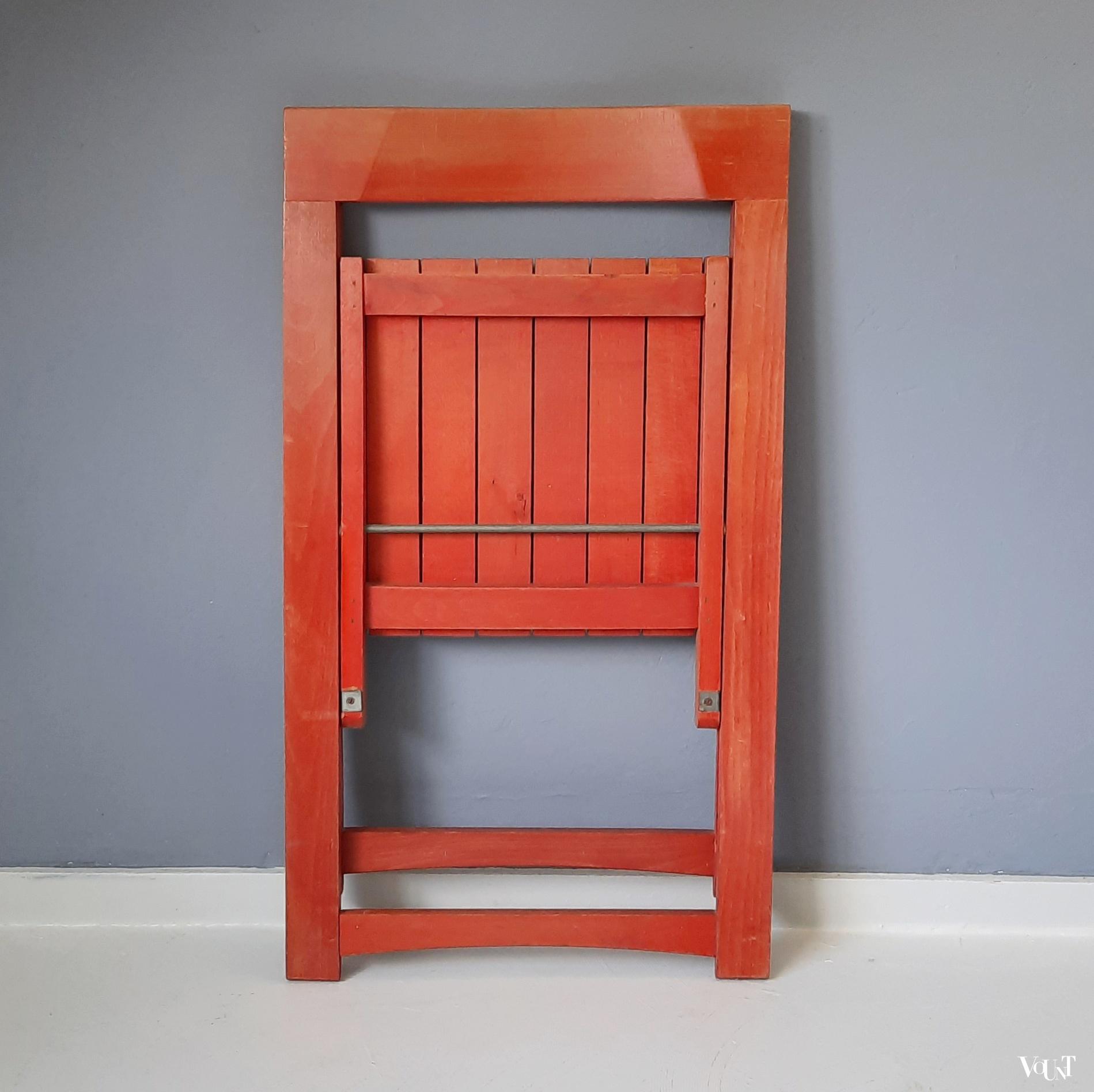 Rode houten klapstoel, Aldo Jacober voor Alberto Bazzani, jaren '70