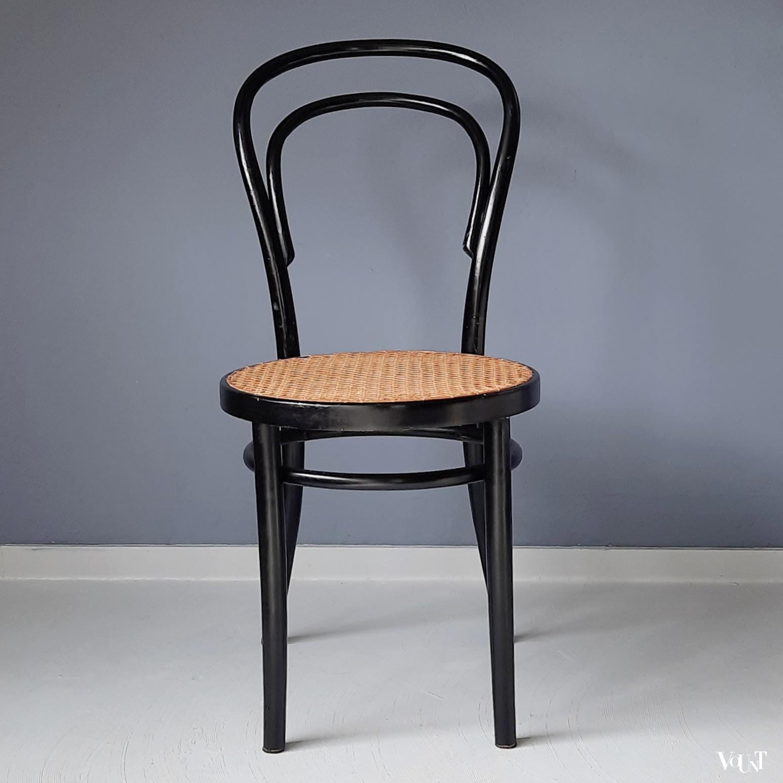 Zwarte bentwood stoel nr. 14, ZPM Radomsko, jaren '70