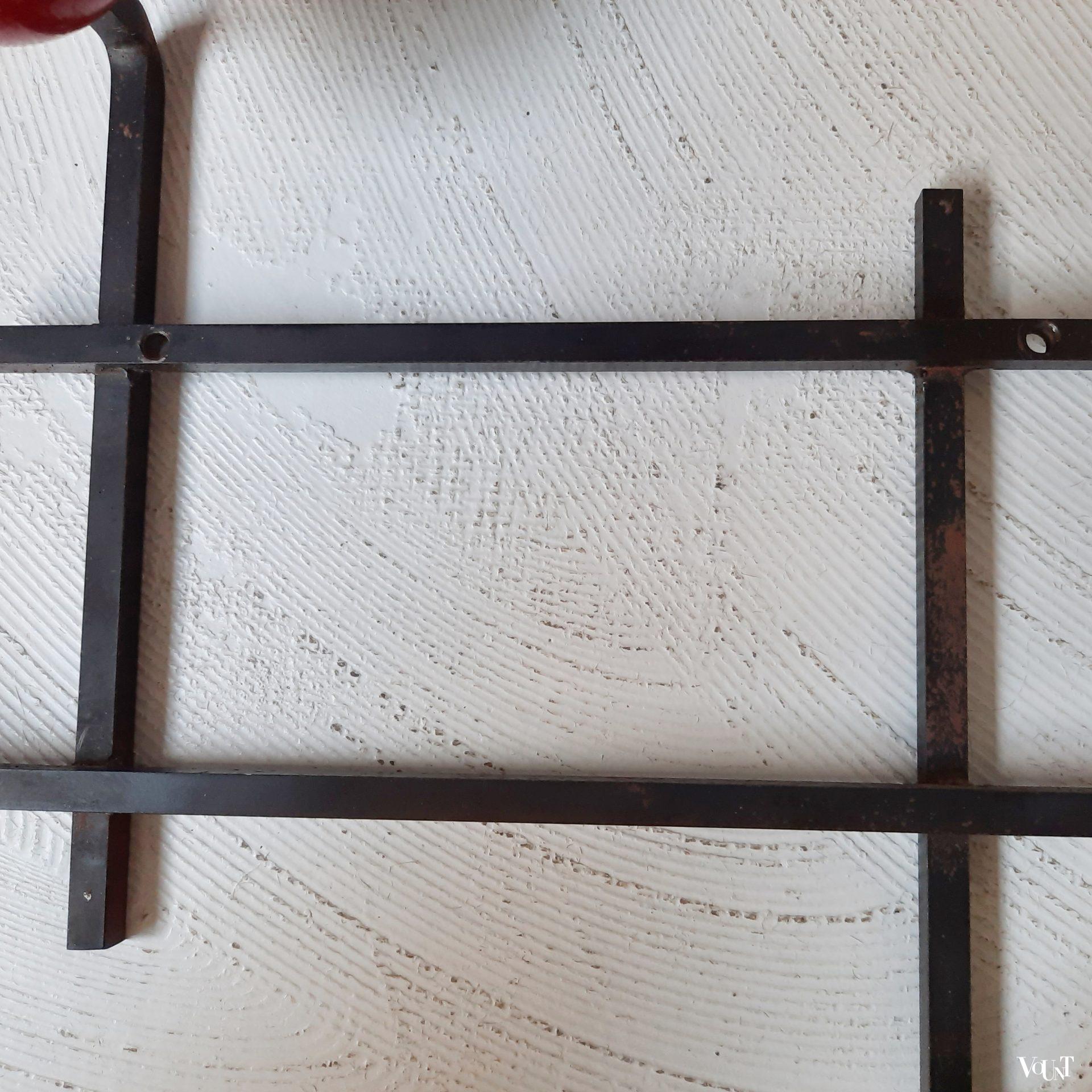 Wandkapstok met gekleurde houten bollen, Frankrijk, jaren '50/'60