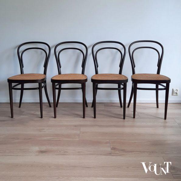 Set van 4 originele donkerbruine Thonet-stoelen nr. 214 R,  jaren '70