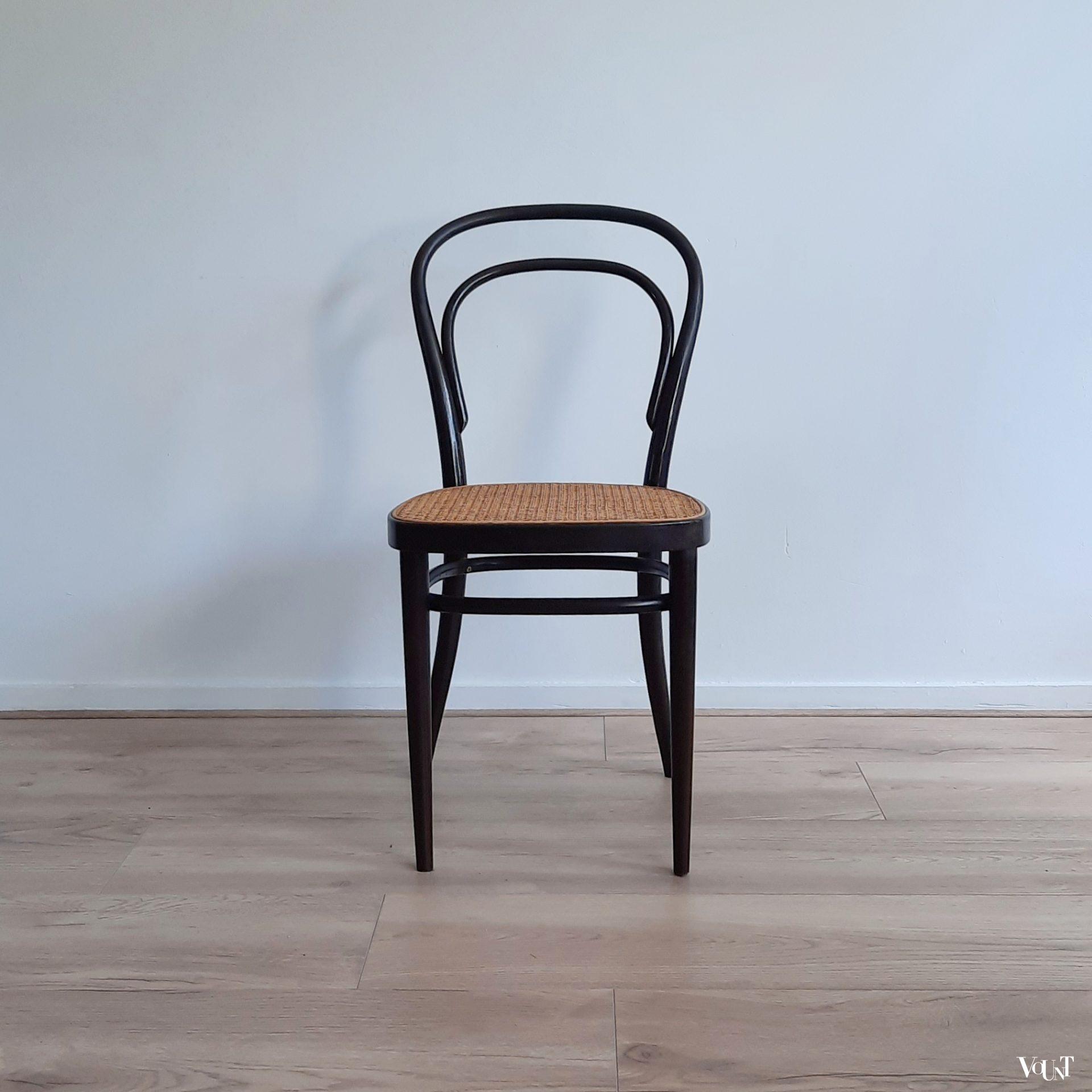Set van 4 originele donkerbruine Thonet-stoelen nr. 214 R,  jaren '70