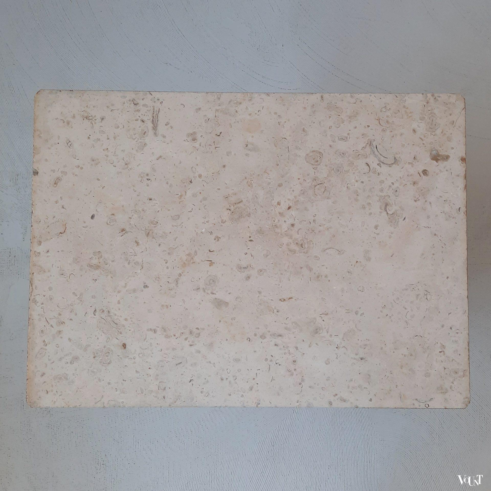 Buisframe bijzettafeltje met natuurstenen blad, jaren '80