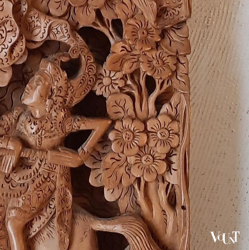 Balinees houtsnijwerk wandpaneel (Rama en Sita), 2e helft 20e eeuw