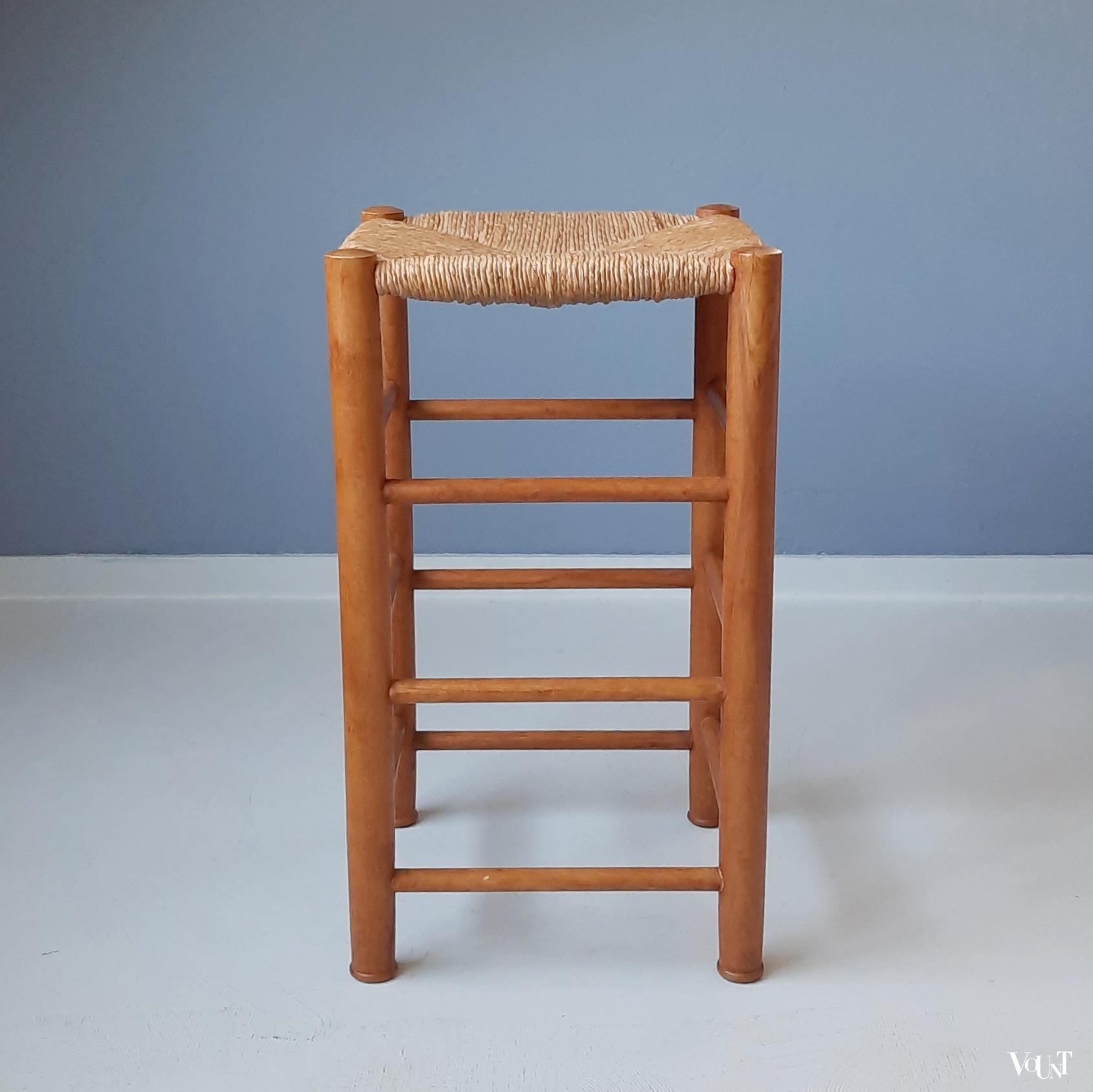 Set van 2 hoge krukken met biezen zitting, jaren '70