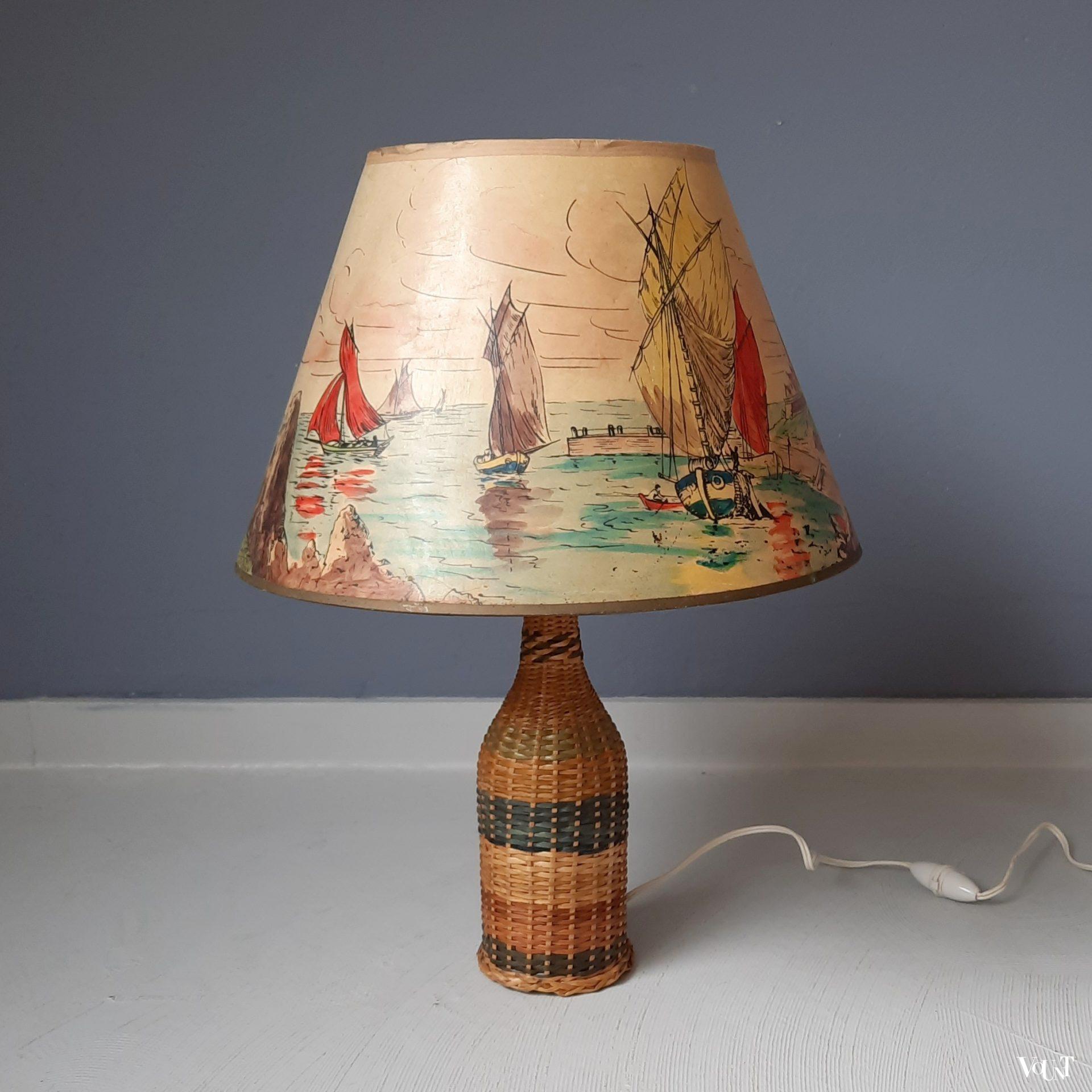 Franse tafellamp met handbeschilderde kap, jaren '50/'60