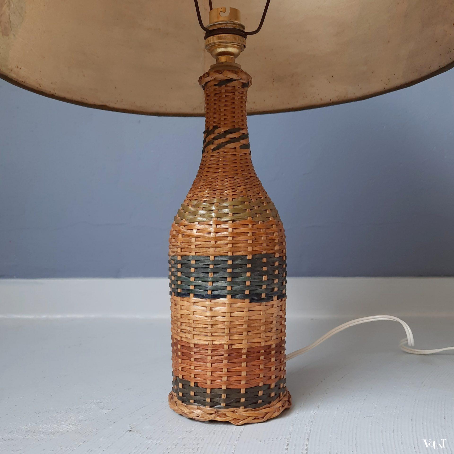 Franse tafellamp met handbeschilderde kap, jaren '50/'60