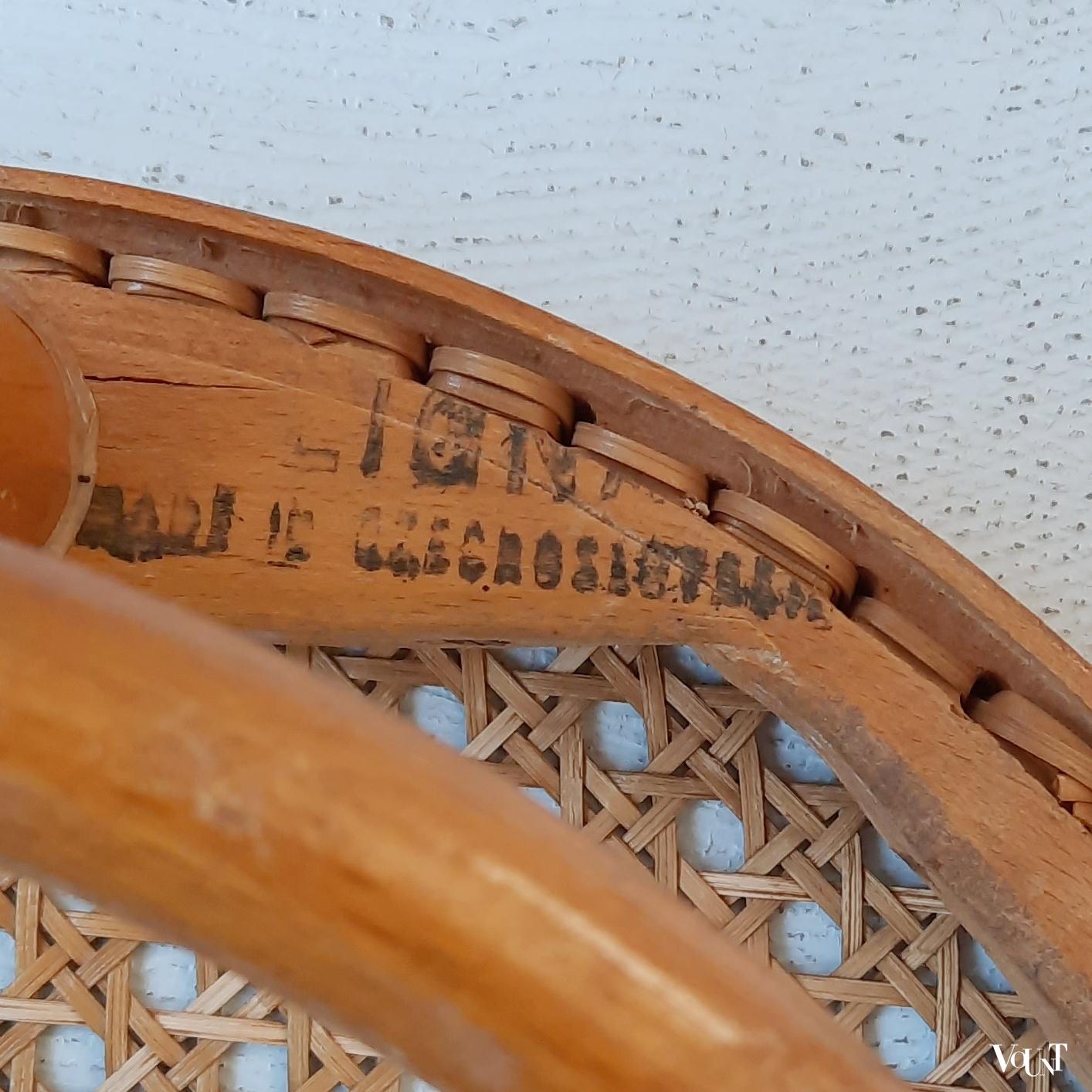 Set van 2 beukenhouten bentwood krukken met rotan zitting, Ligna, jaren '70