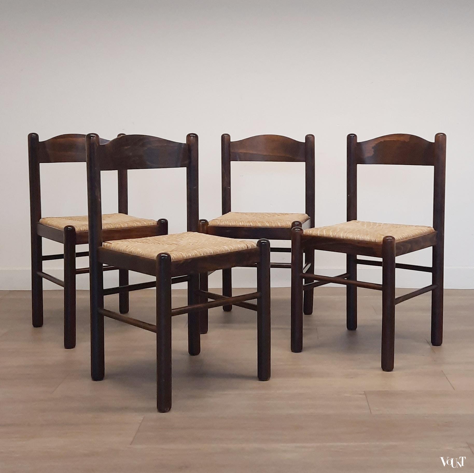 Set van 4 donkerbruine houten stoelen met biezen zitting, jaren '70