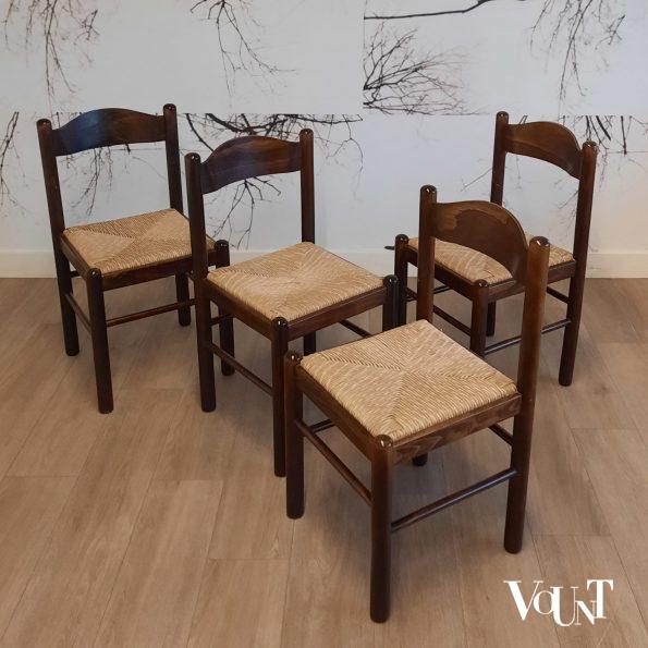 Set van 4 donkerbruine houten stoelen met biezen zitting, jaren '70