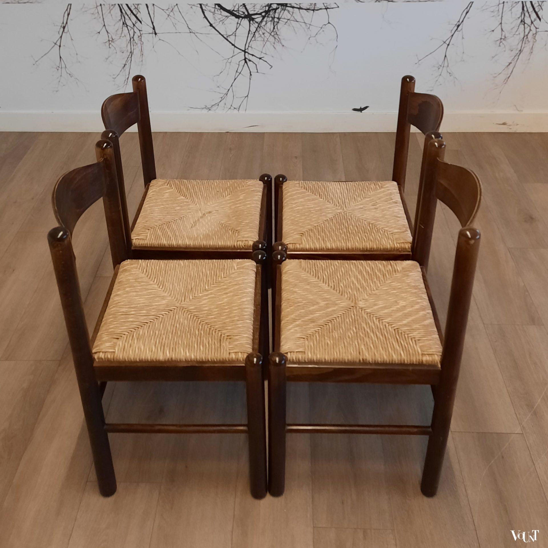 Set van 4 donkerbruine houten stoelen met biezen zitting, jaren '70