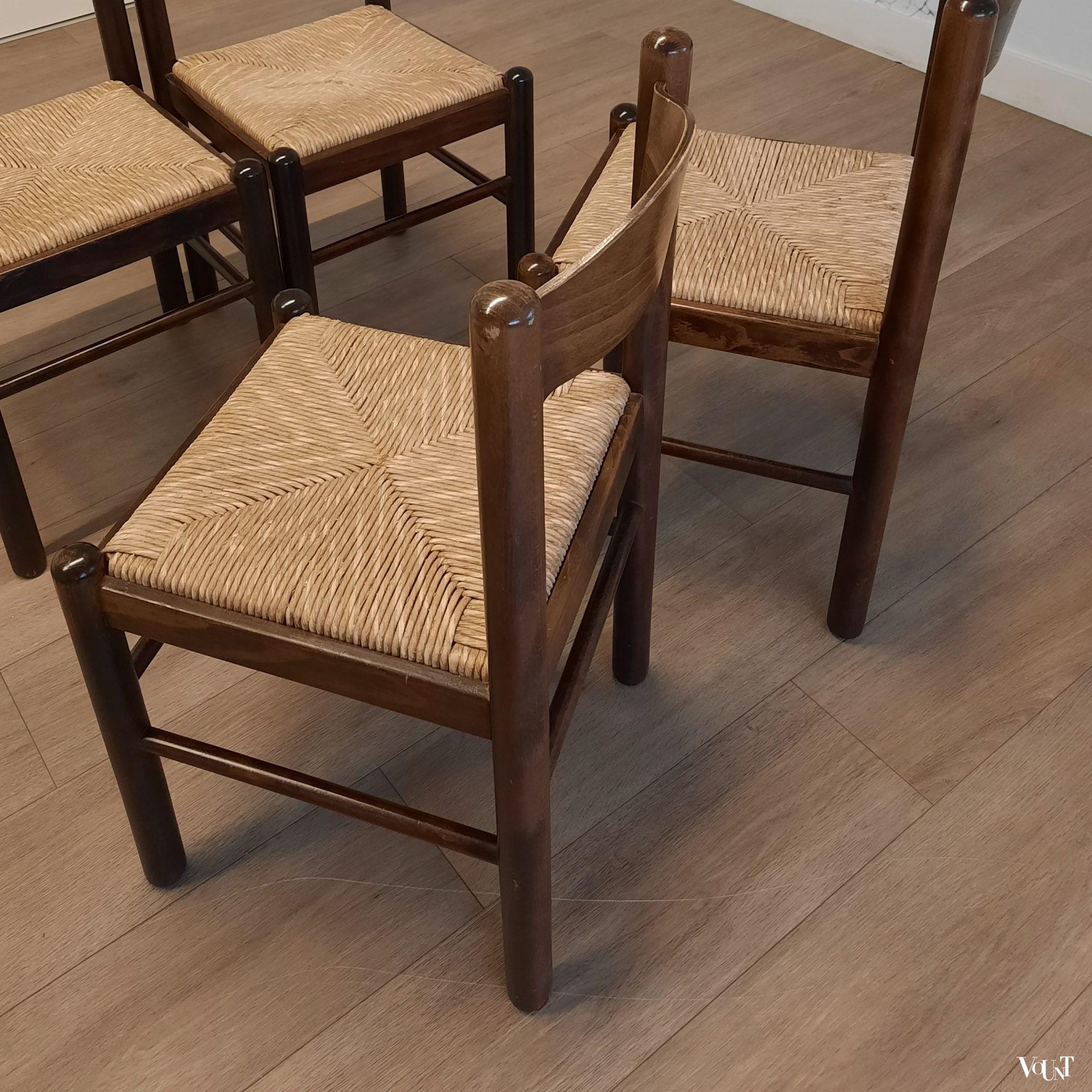 Set van 4 donkerbruine houten stoelen met biezen zitting, jaren '70