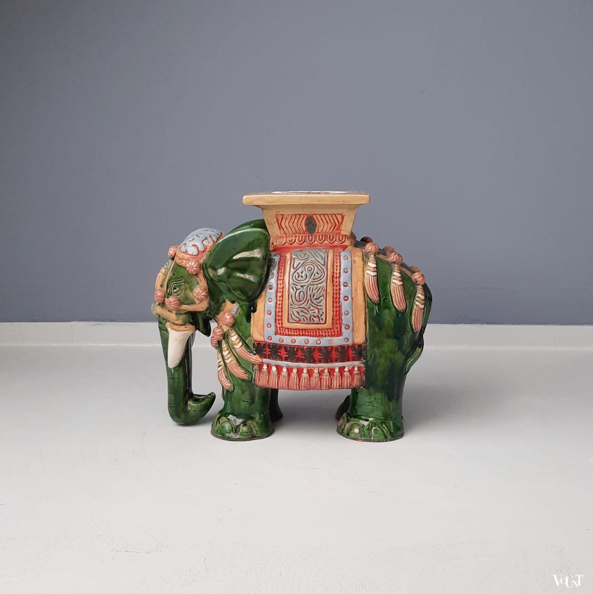 Olifant kruk/plantentafel keramiek, jaren '70