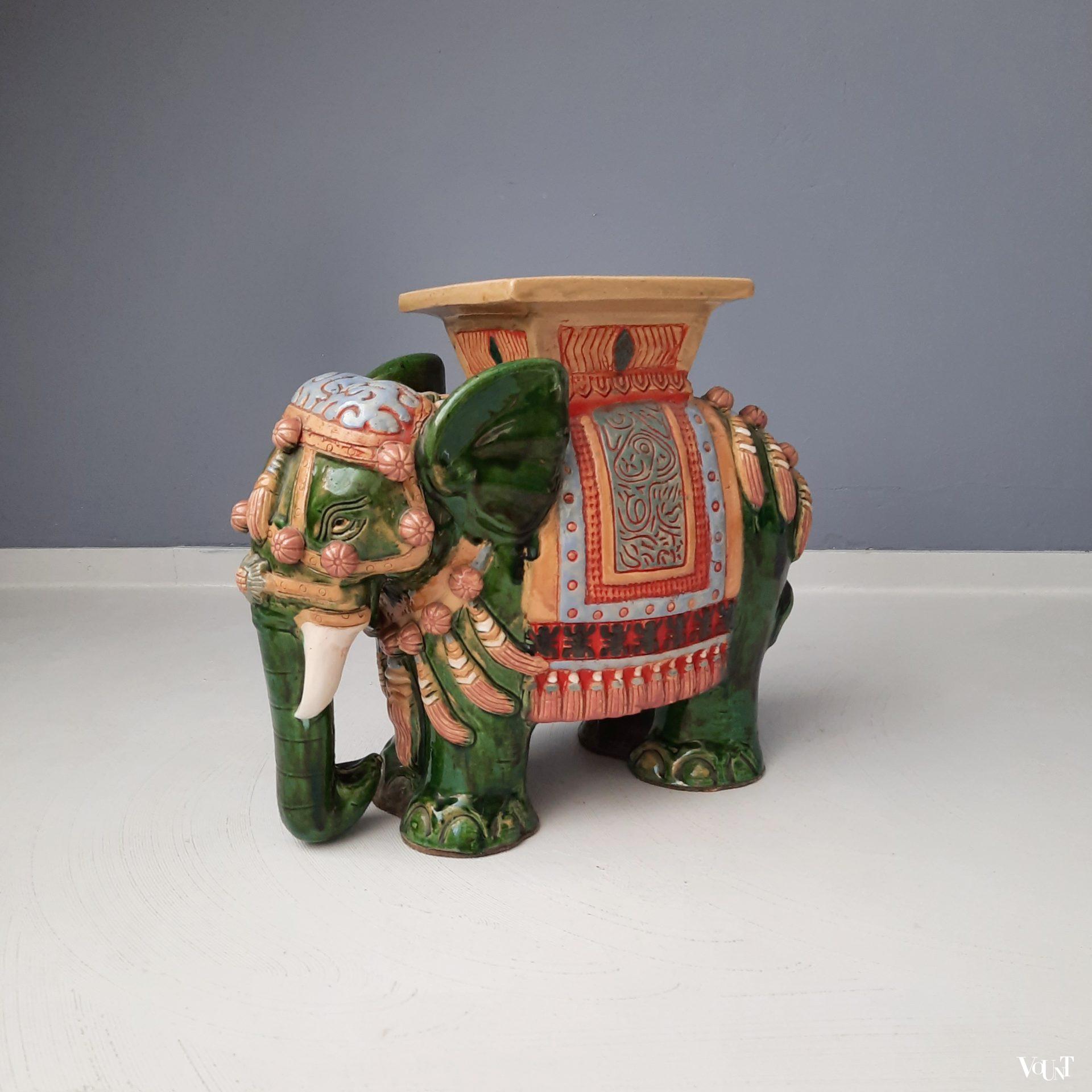 Olifant kruk/plantentafel keramiek, jaren '70