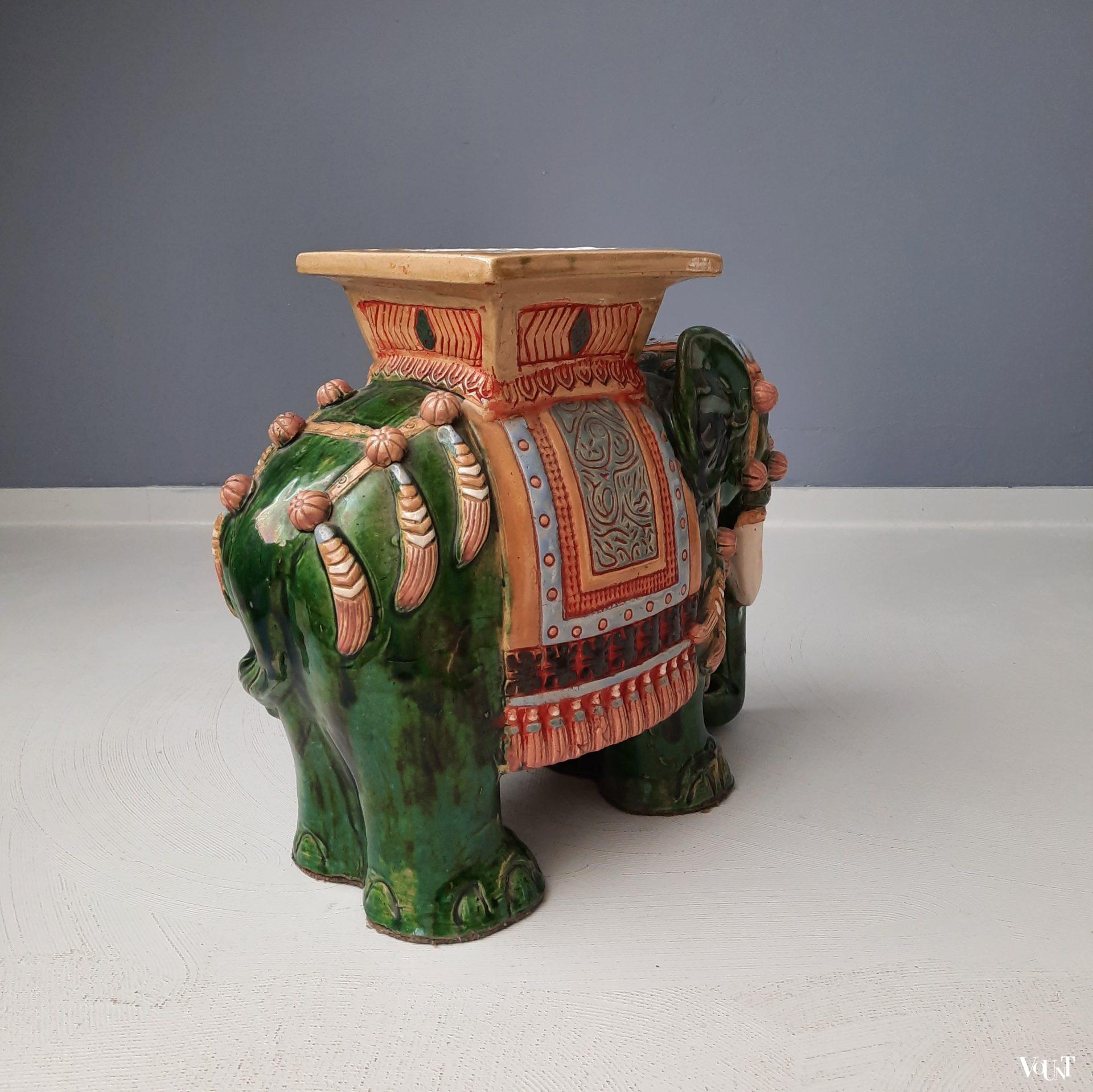 Olifant kruk/plantentafel keramiek, jaren '70